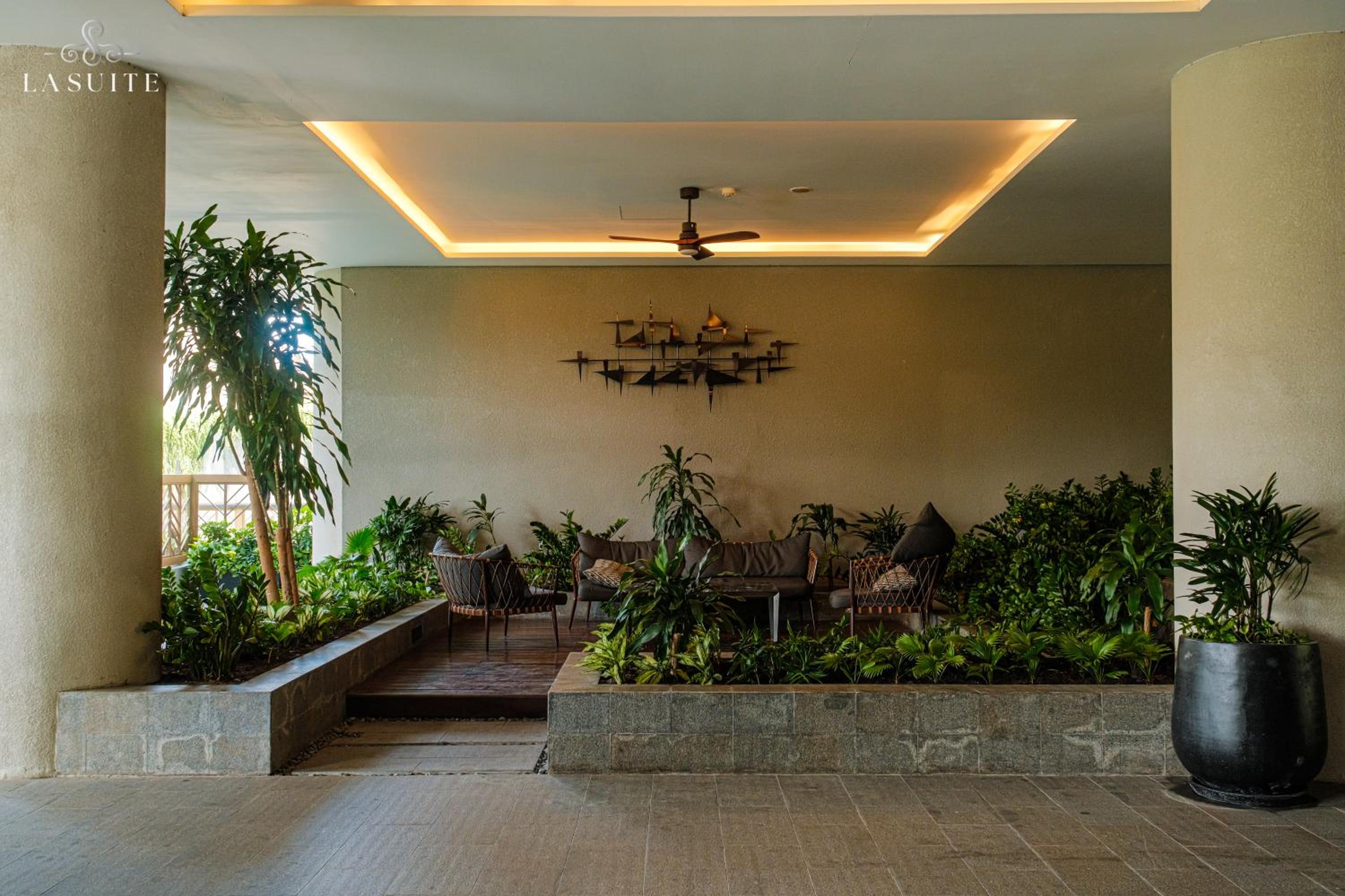 Zenity Complex 5 Star Luxury Resort style of 10 Unit - you can book each Unit with 3br Free Gym and Pool