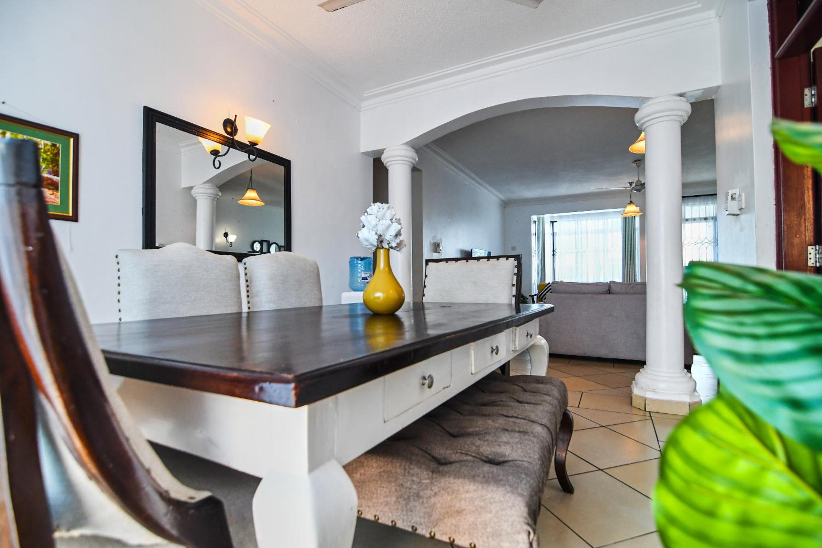 Halisi Stays Nyali 3BR Apartment with AC and Pool view 3