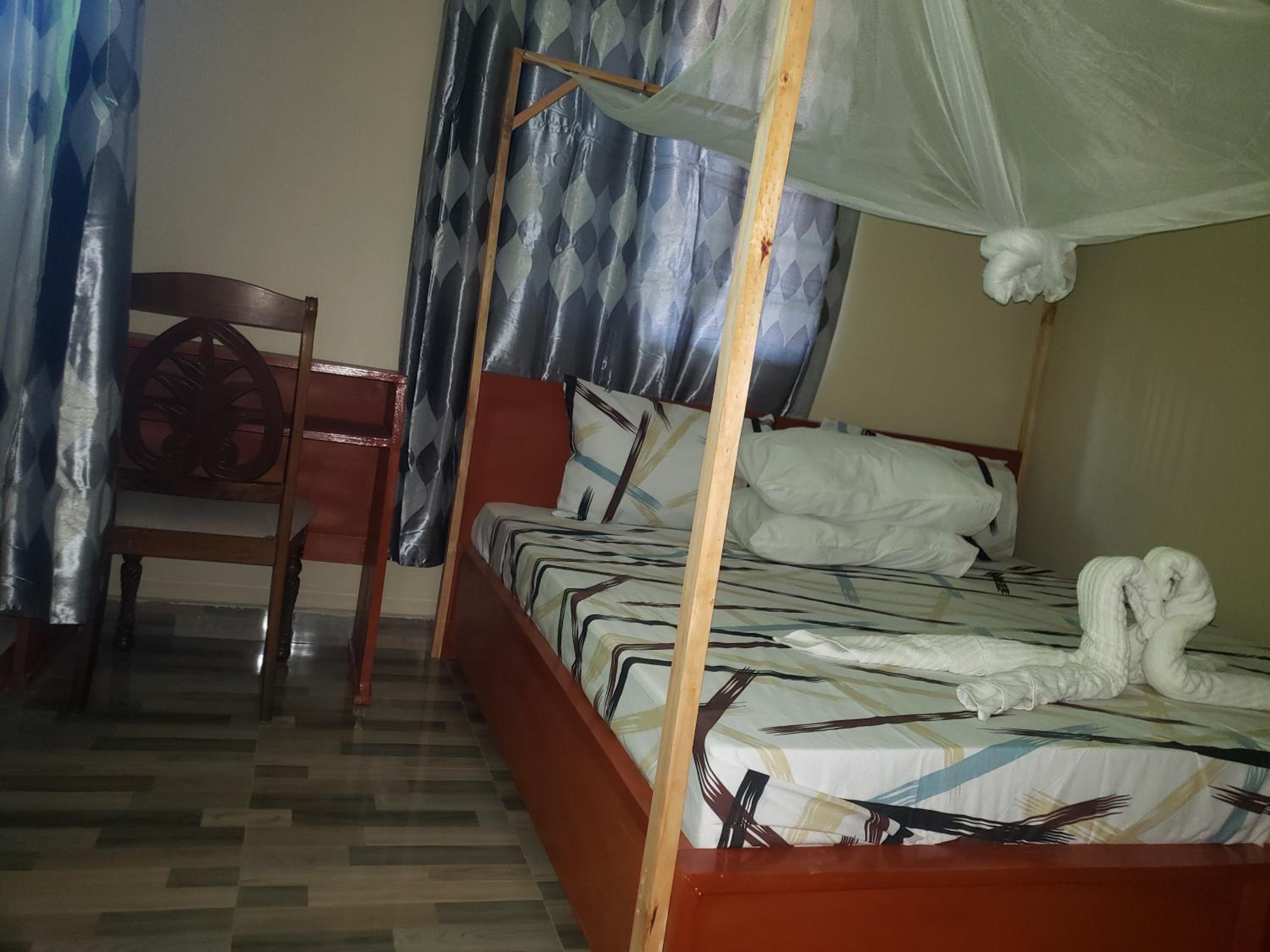 L&j modern backpackers BnB