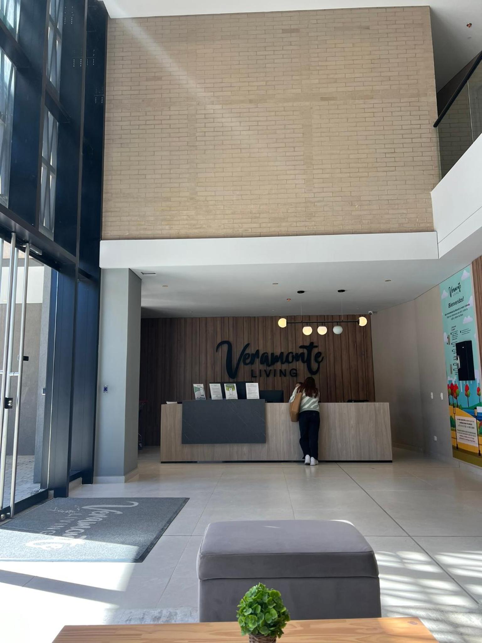 Moderno Apartamento en la Colina
