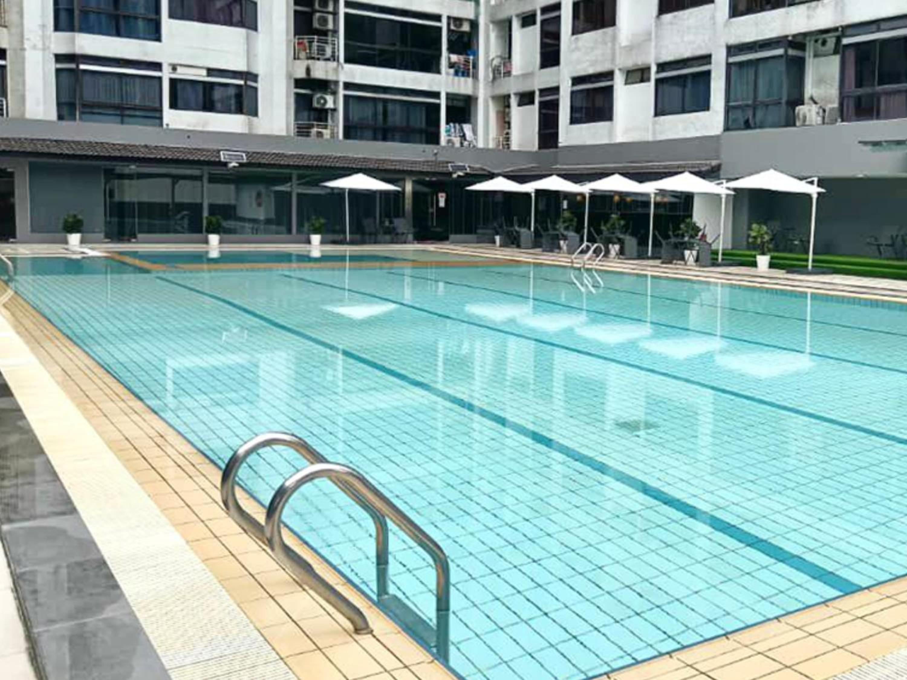 3R12Pax Fahrenheit88 C15-19 Opposite Pavilion KL Bukit Bintang TRX 2BR7Pax
