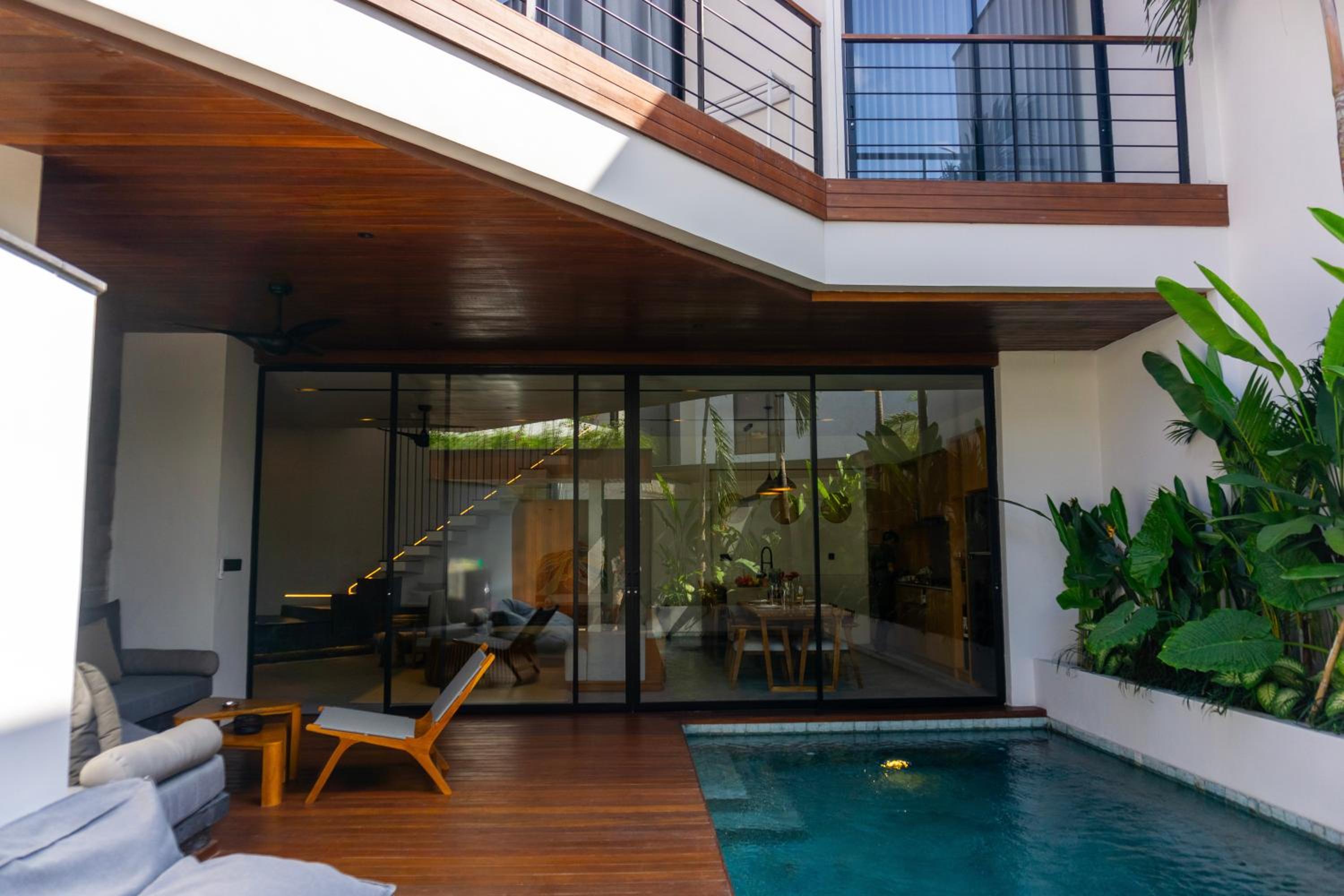 Lux Seis 3BR Canggu