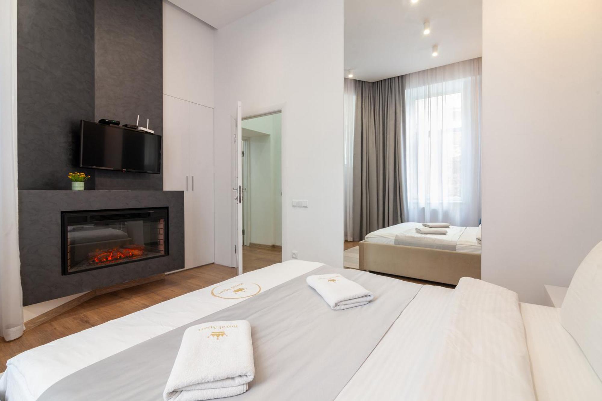 Royal Apartment on Franka 28 view 3