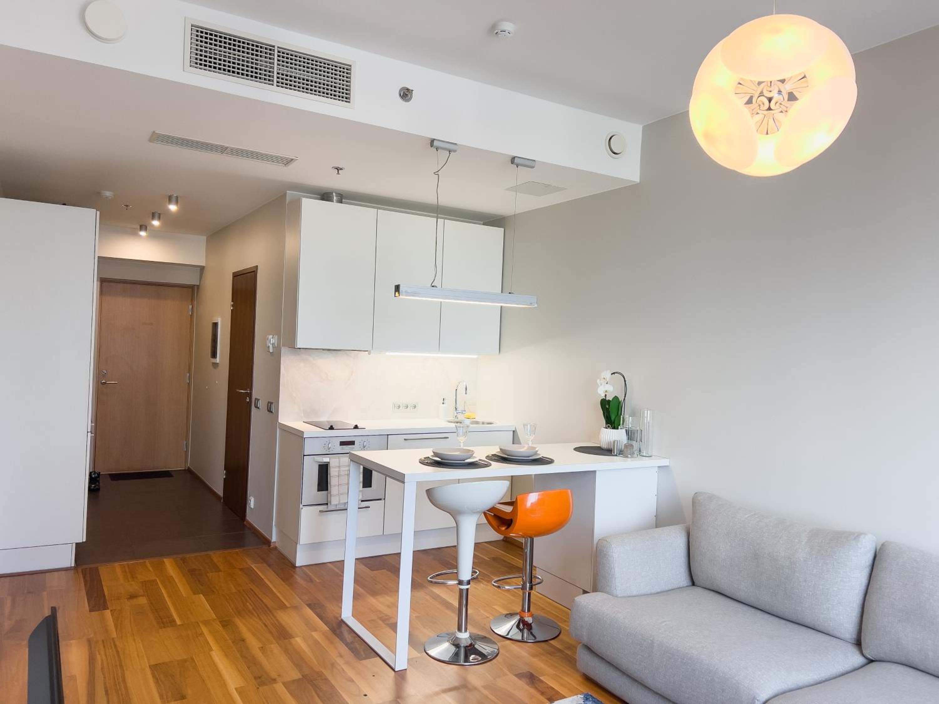 13th Floor Cityview Luxury view 3