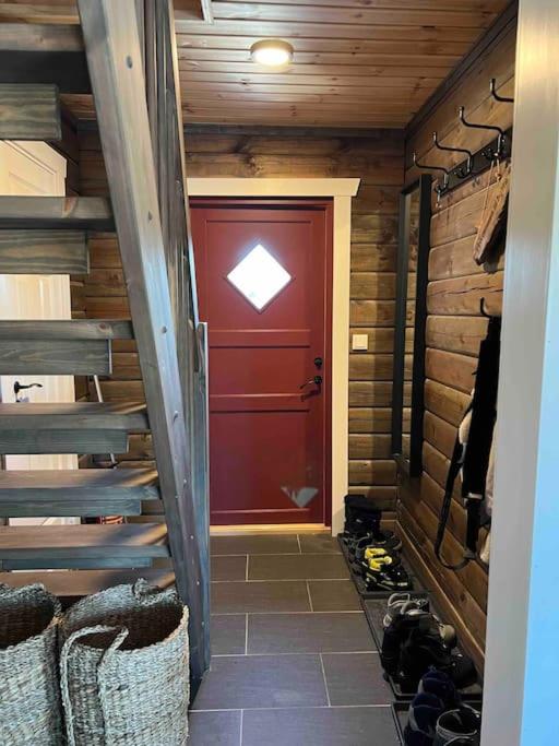 Delikat tømmerhytte på Blefjell