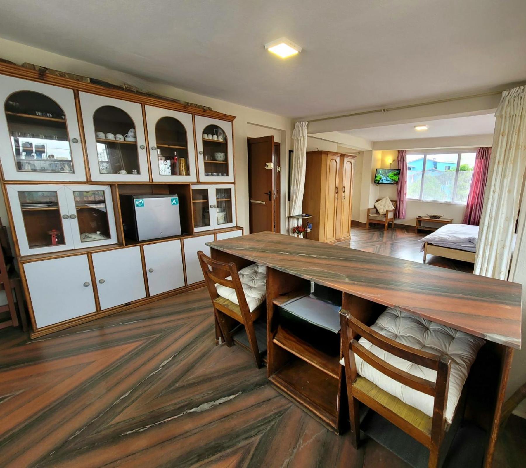 Photo 6