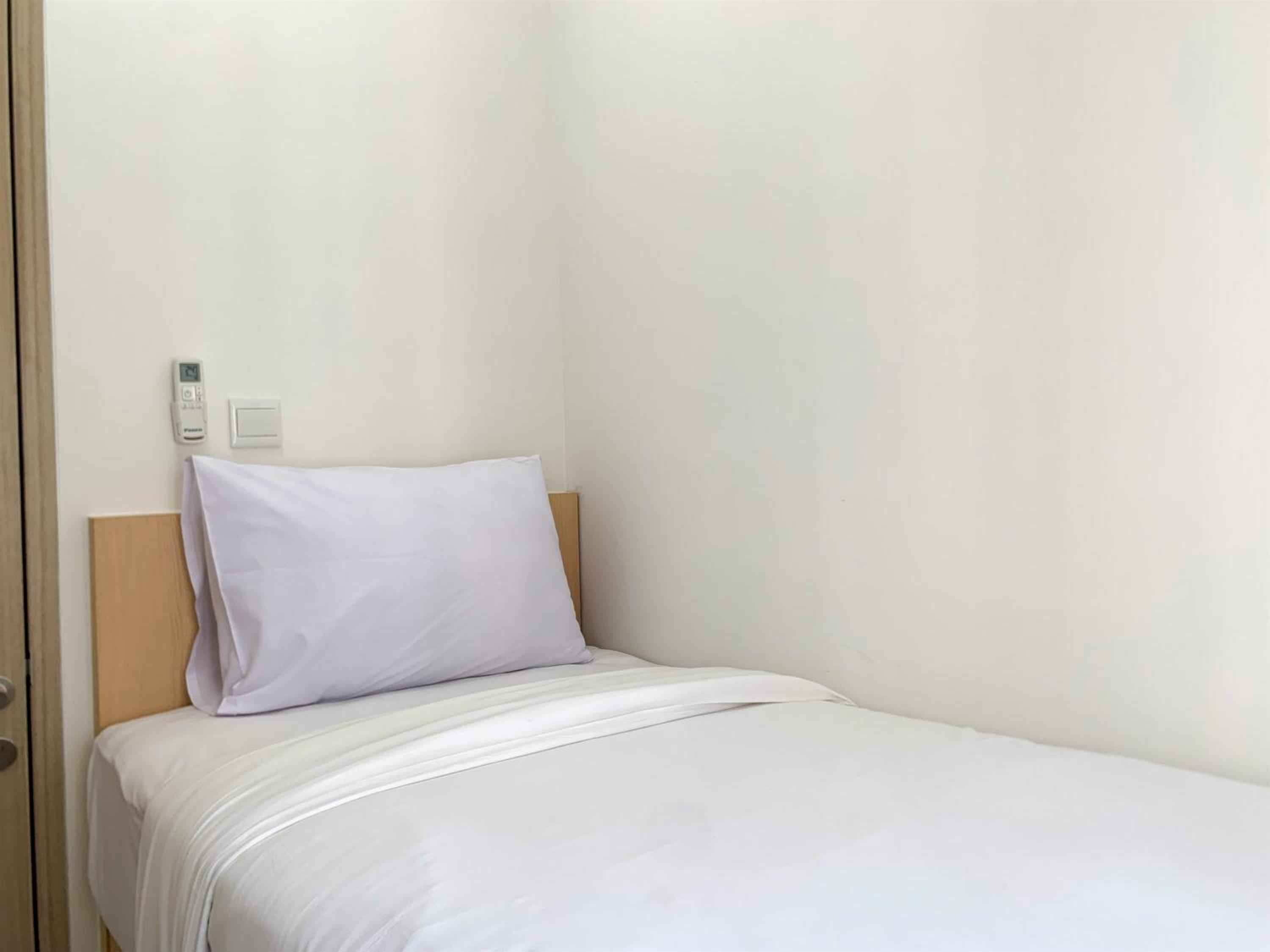 Relaxing 2BR at 35th Floor Tokyo Riverside PIK 2 Apartment By Travelio view 4