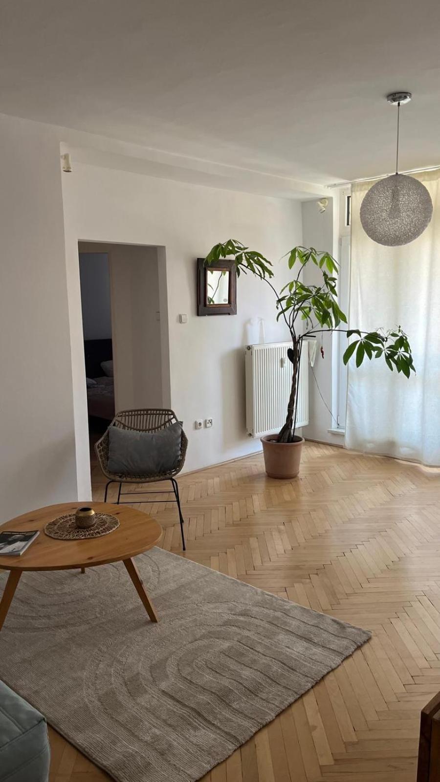 Amazing apartment in City Center view 4