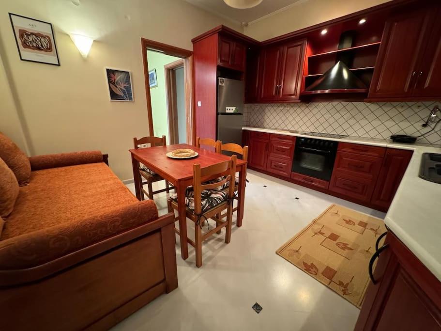 Sunny and Spacious Luxury House photo 2