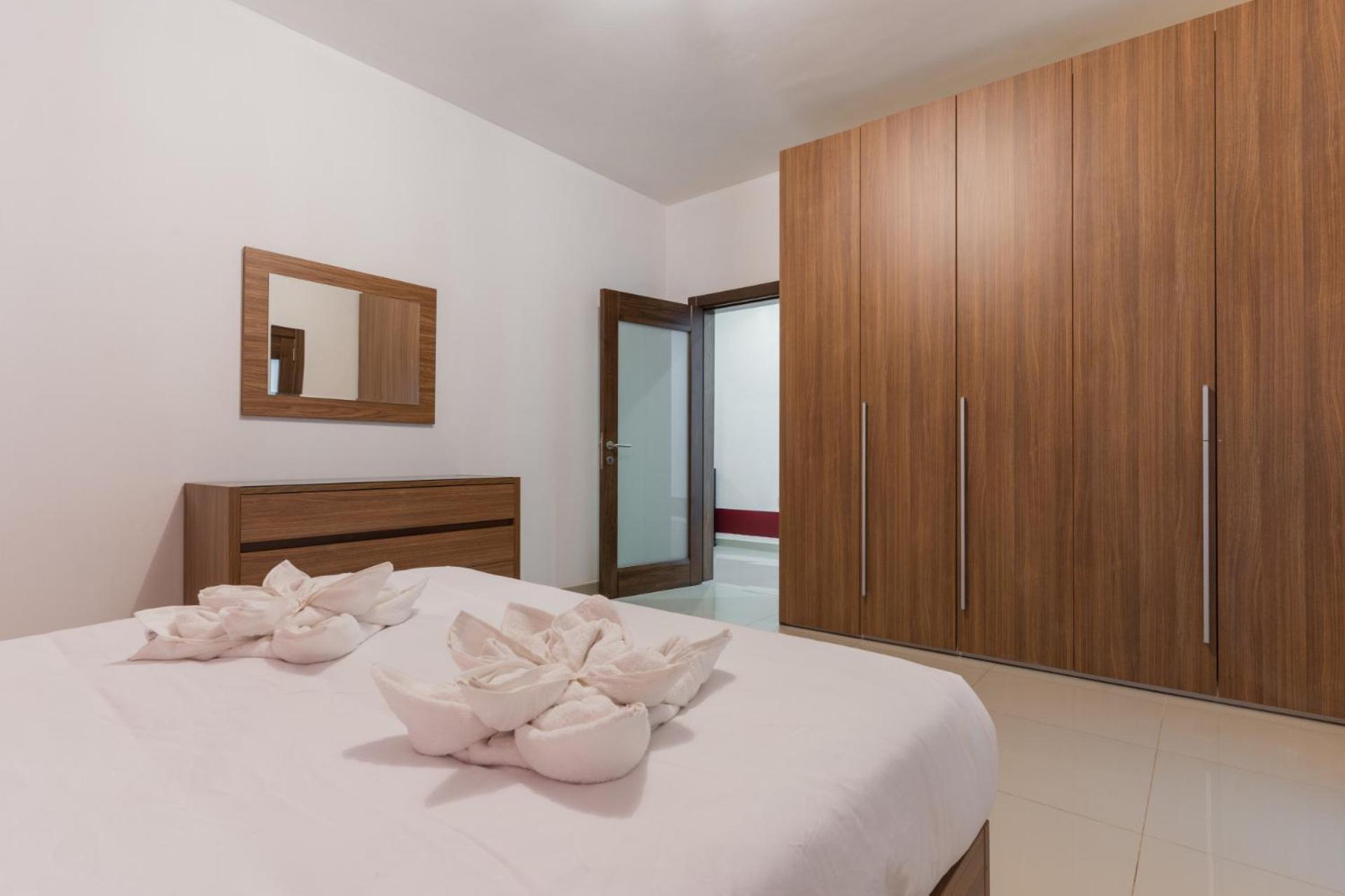 Sun Valley Comfort Apartment - Hosted by Sweetstay view 4