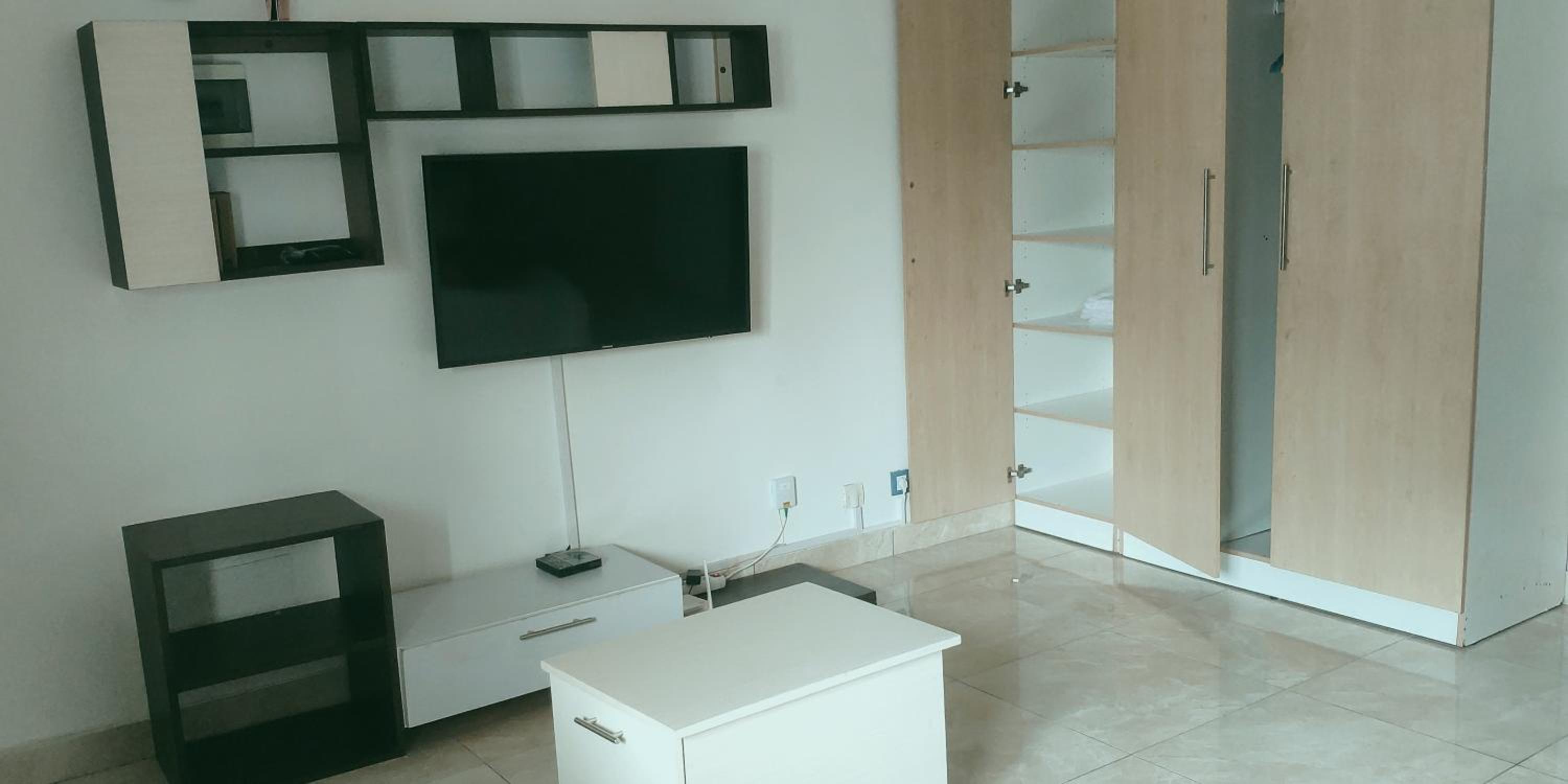 Immeuble Bisrrah, Studio B