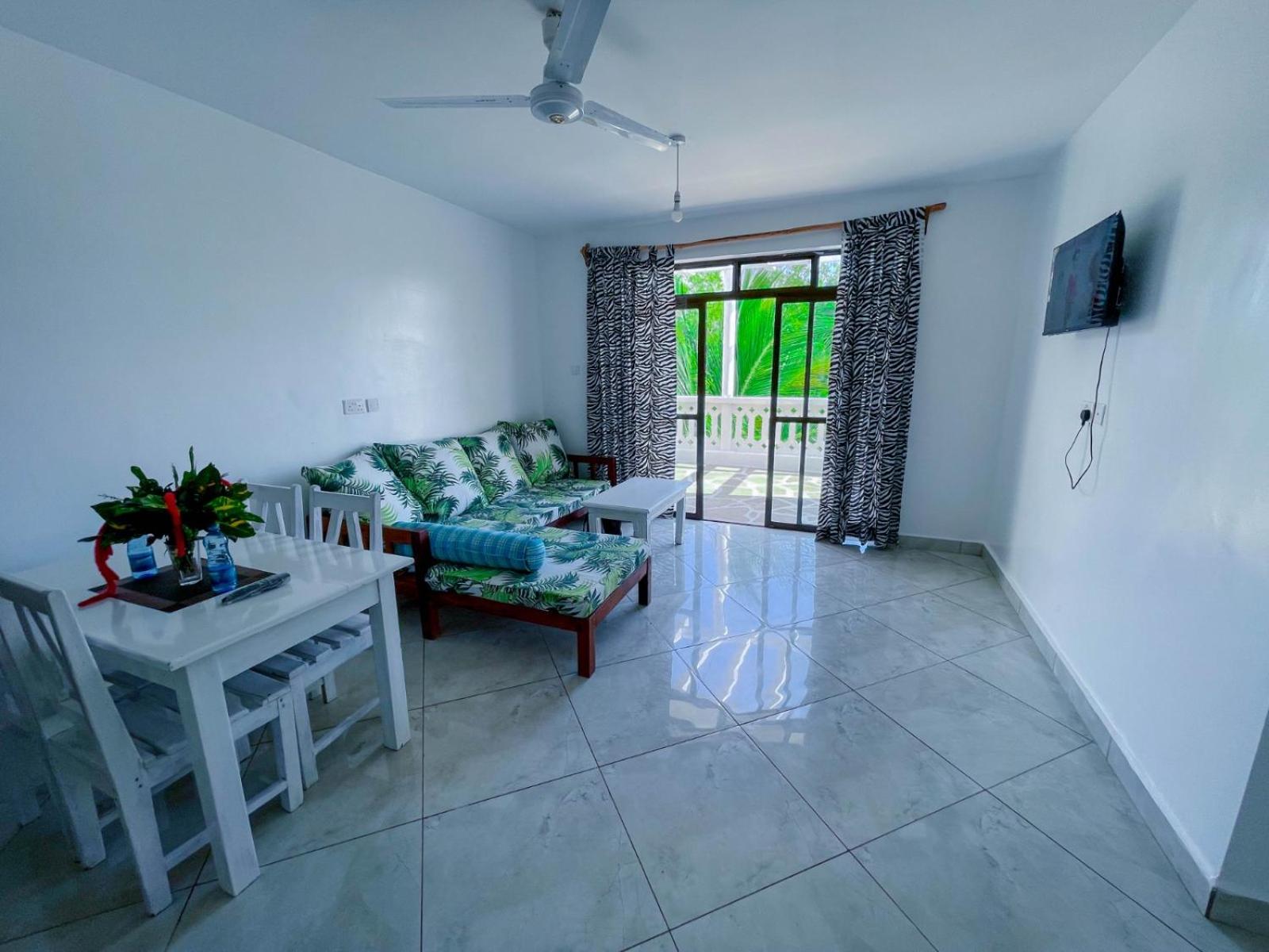 Silent Palms Villa
