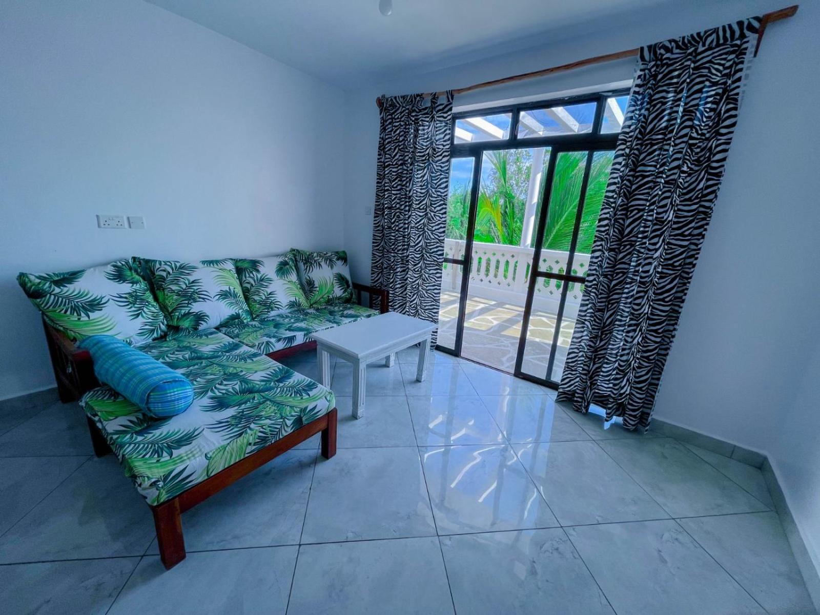 Silent Palms Villa