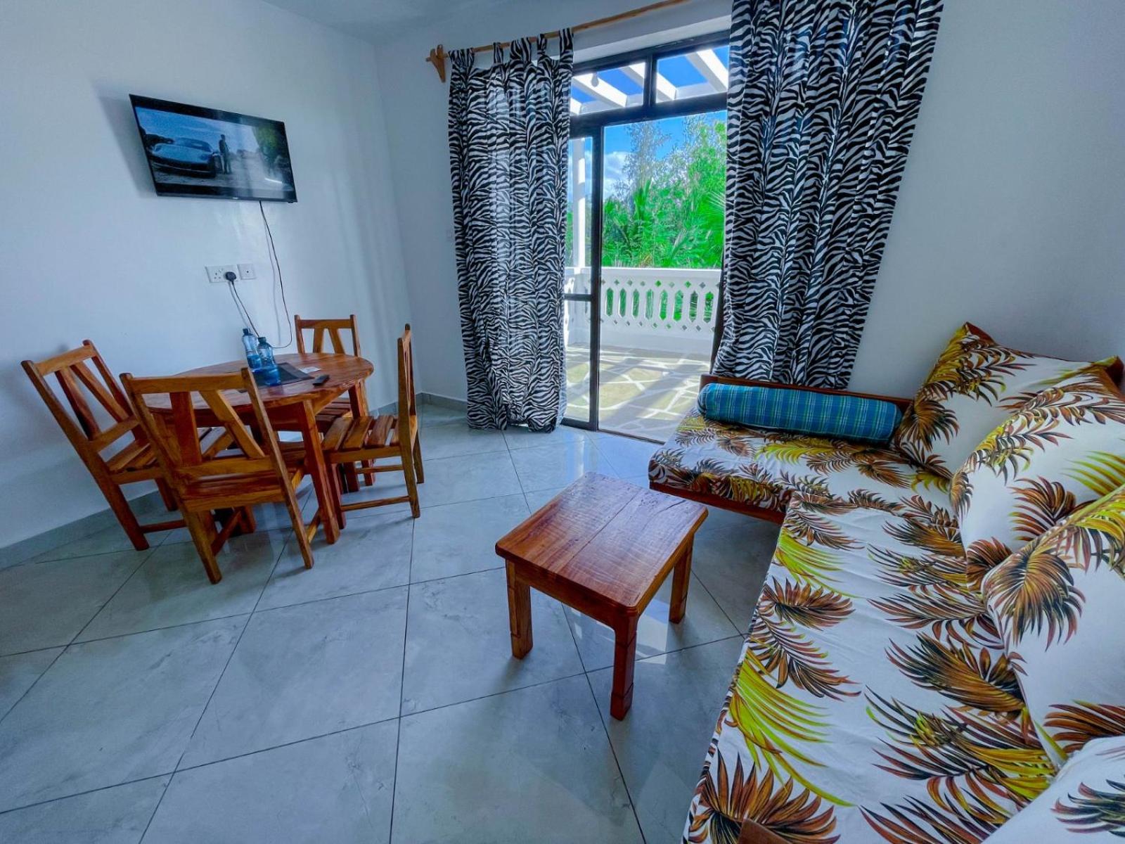 Silent Palms Villa