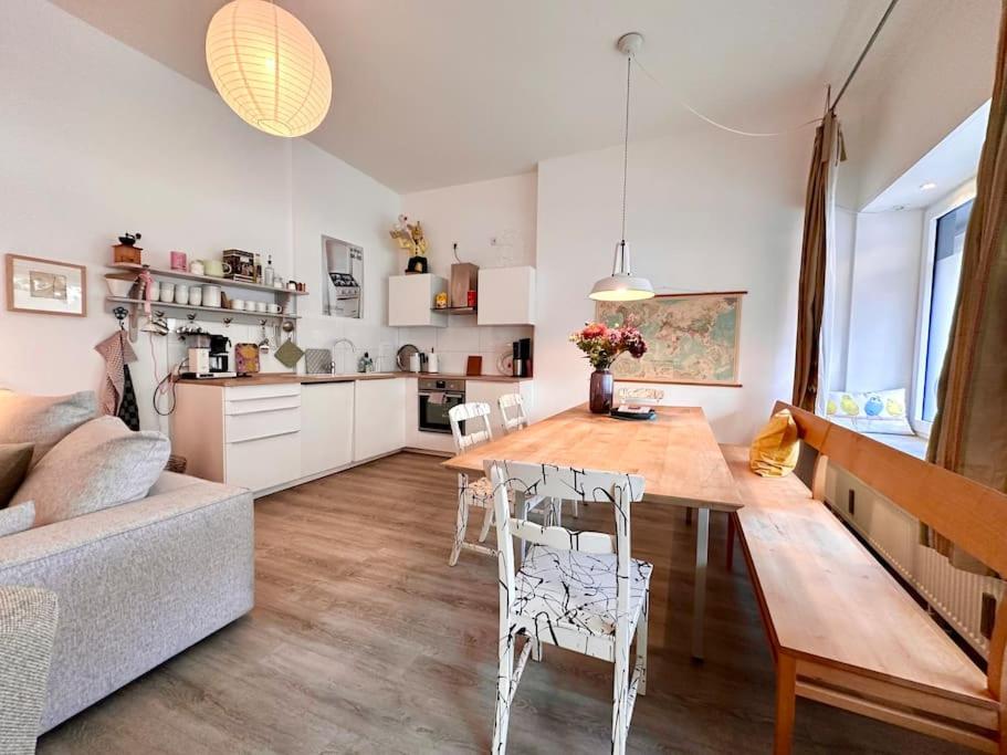 Stylish Quiet City Oasis near Cologne Central Station