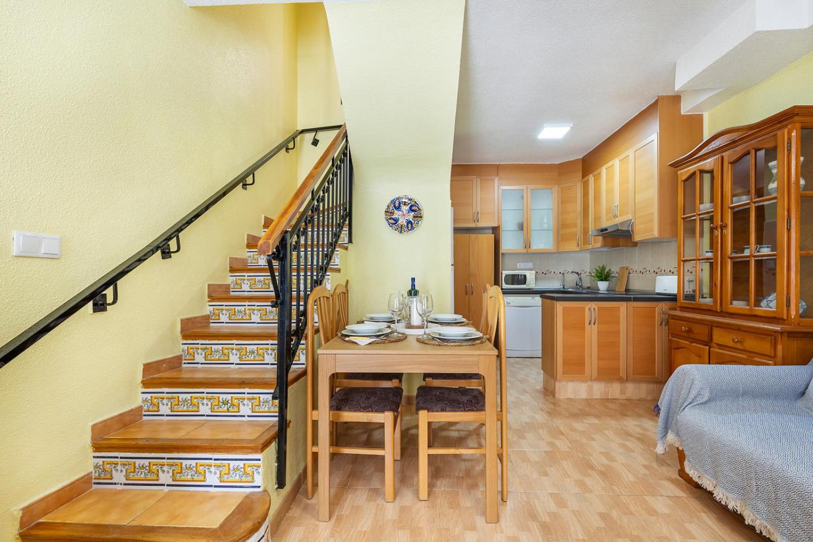 Santa Pola Mediterranean House with AC and Wifi