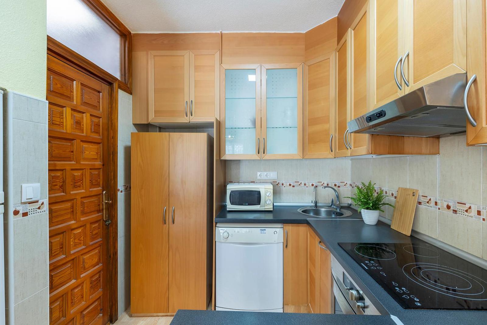 Santa Pola Mediterranean House with AC and Wifi