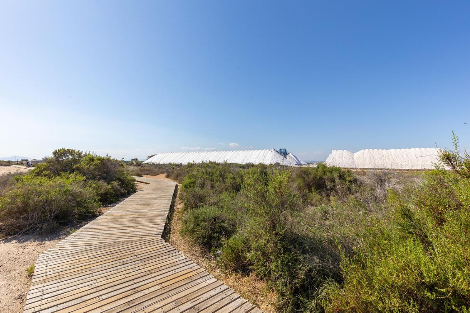 Santa Pola Mediterranean House with AC and Wifi