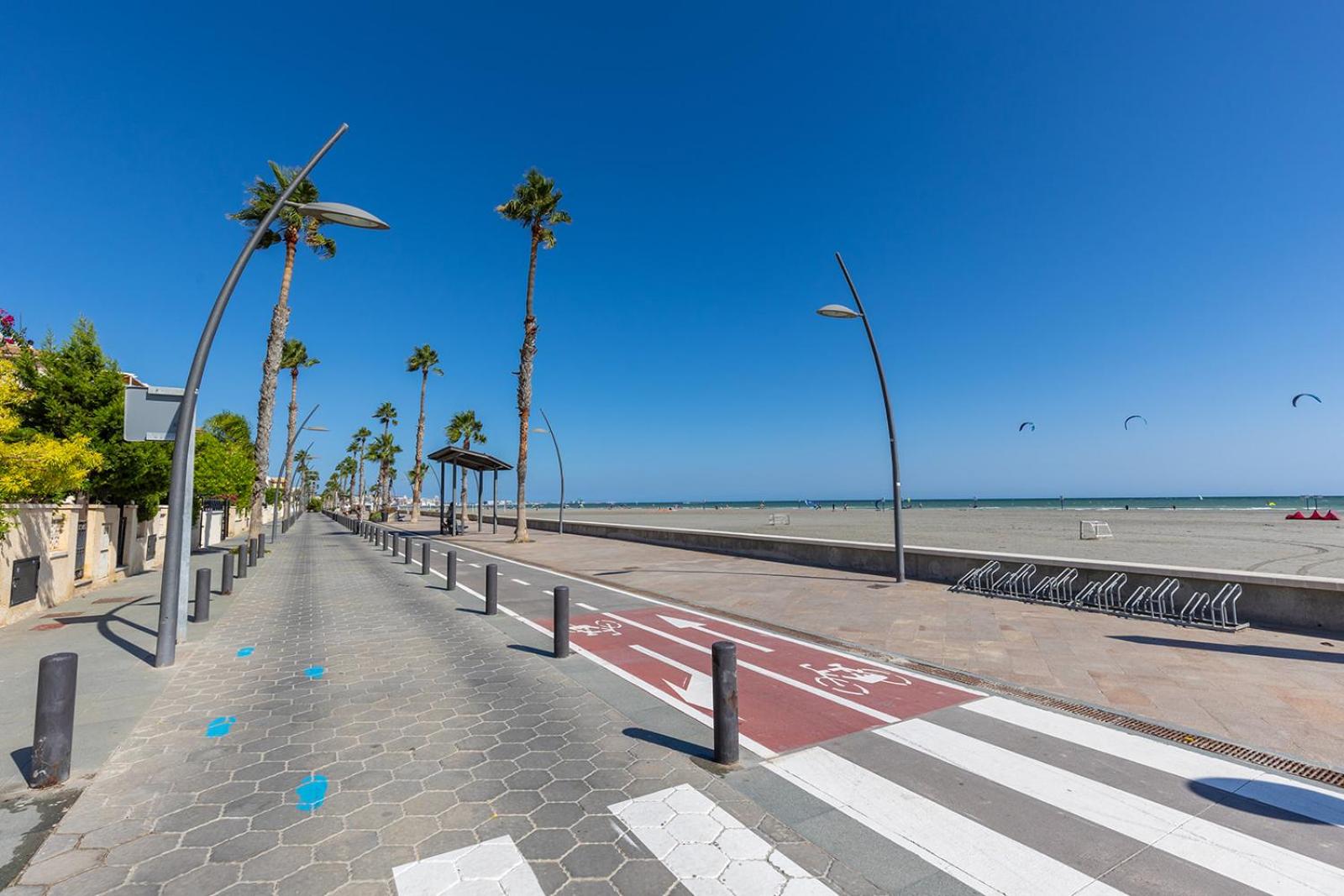 Santa Pola Mediterranean House with AC and Wifi