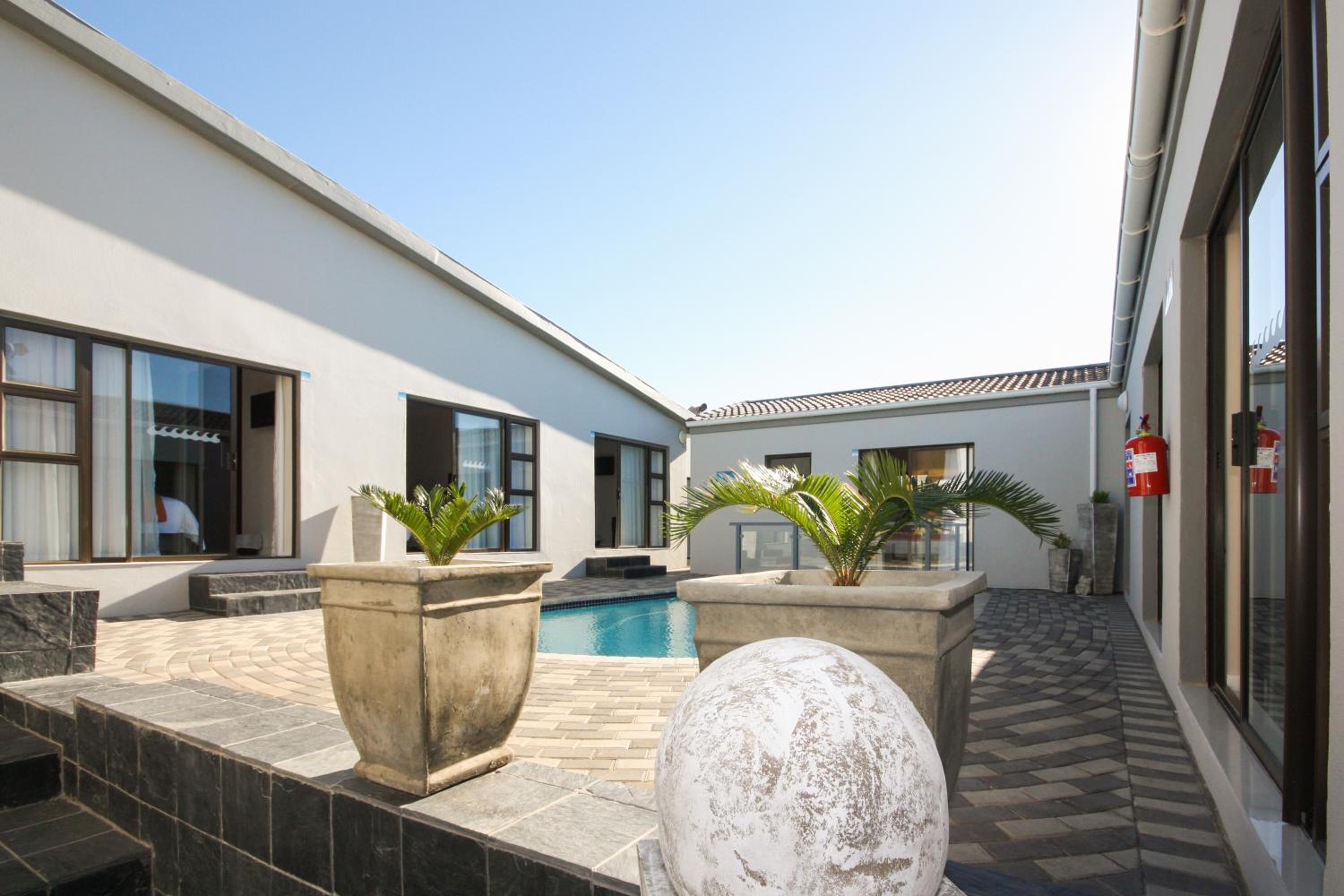 Port Elizabeth Vacations - Le Blue Guesthouse - Property Image 1