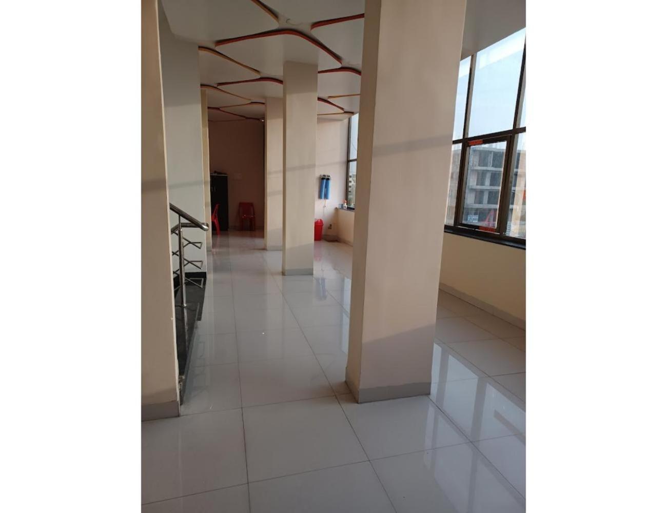 Hotel Hariram Tower, Wardha