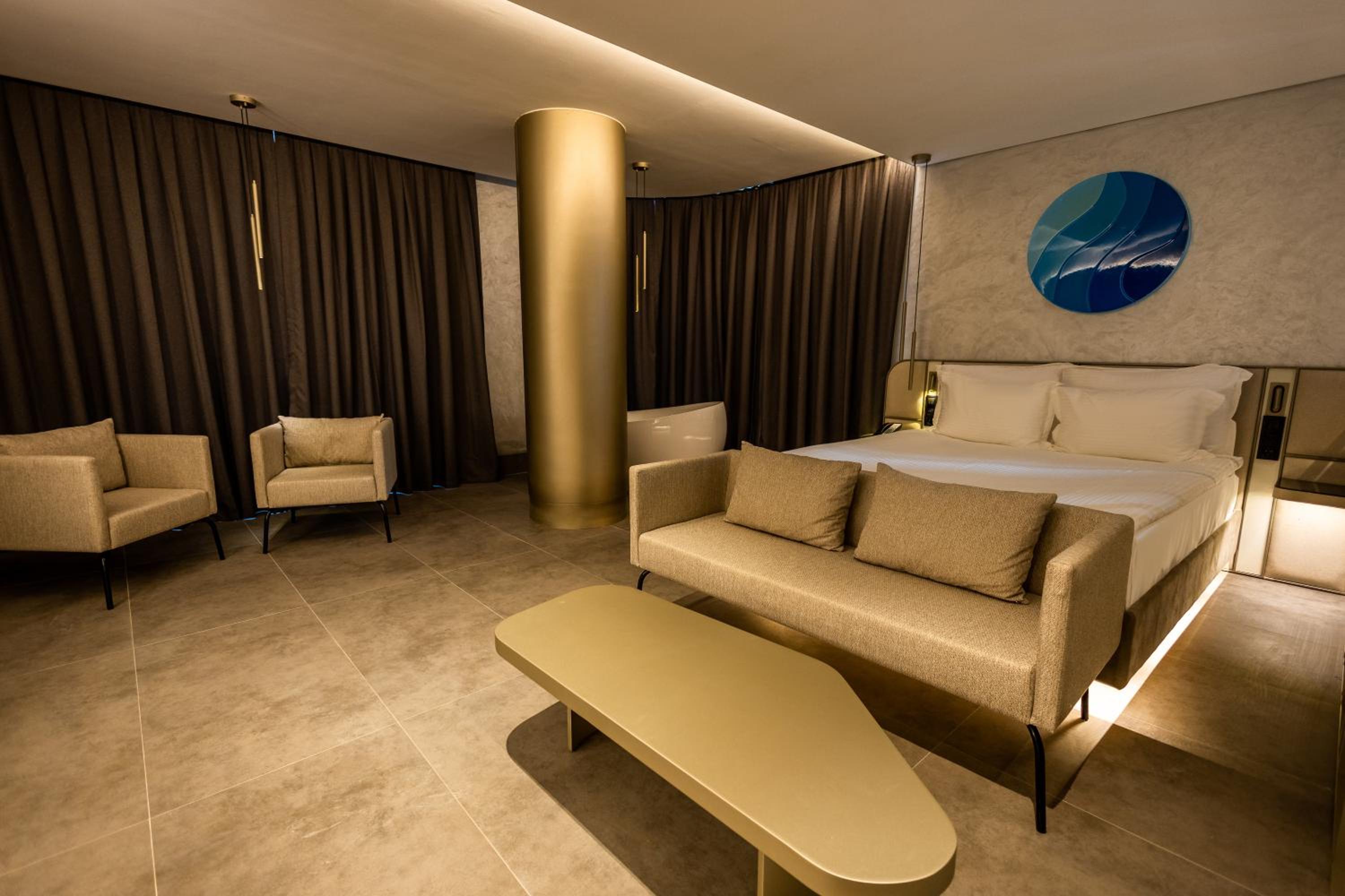 FOUR HILLS HOTEL - Image 48