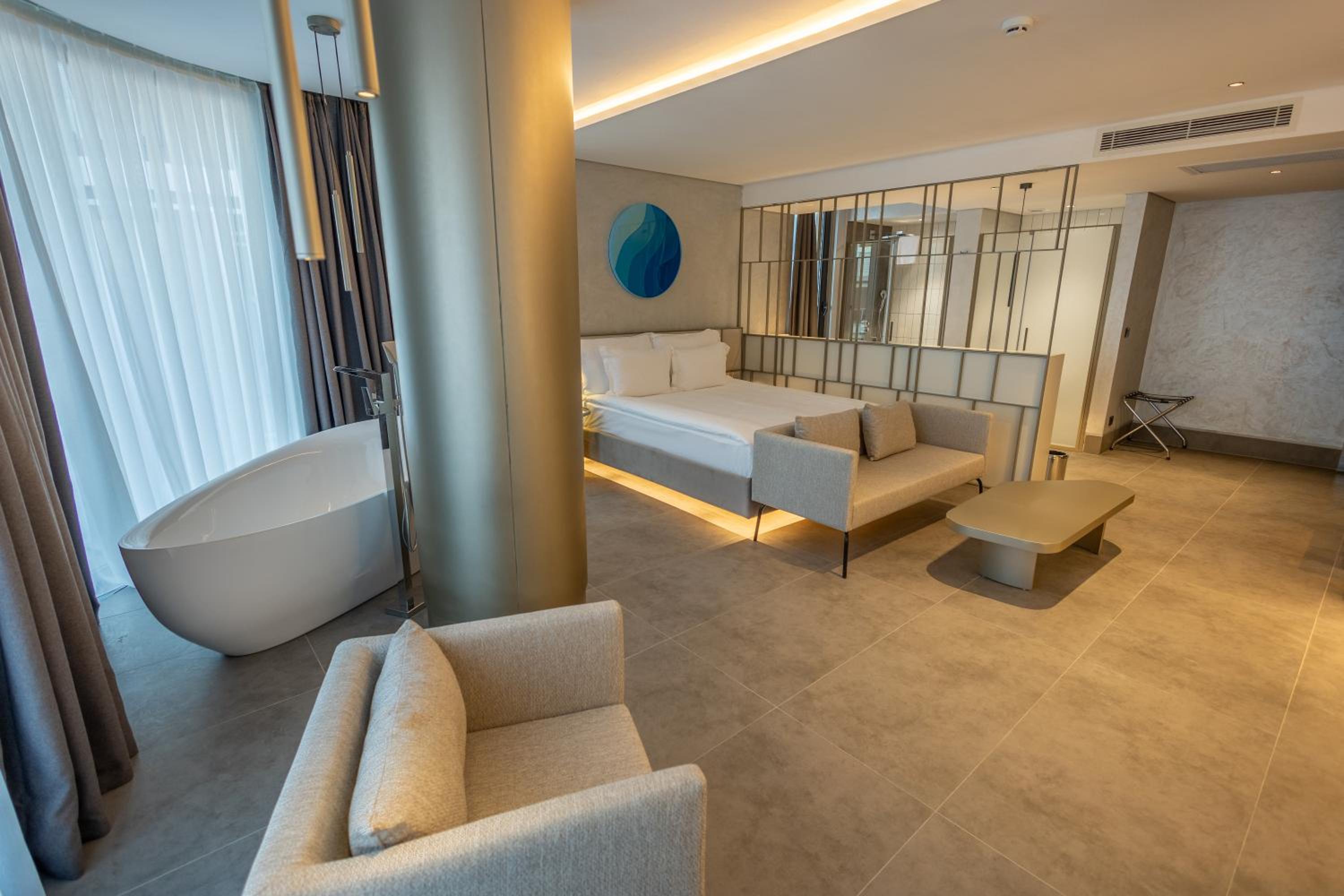 FOUR HILLS HOTEL - Image 49