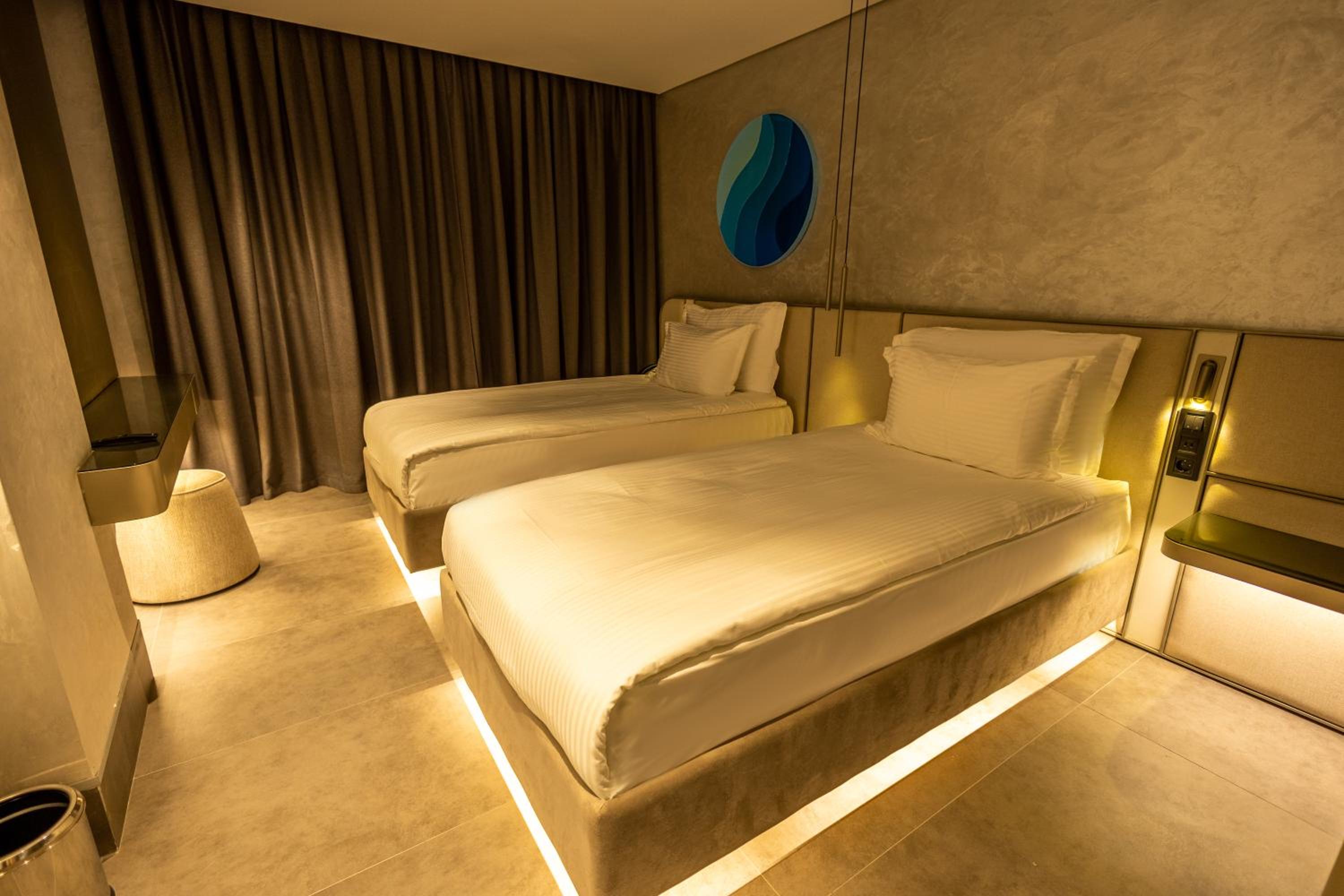 FOUR HILLS HOTEL - Image 50