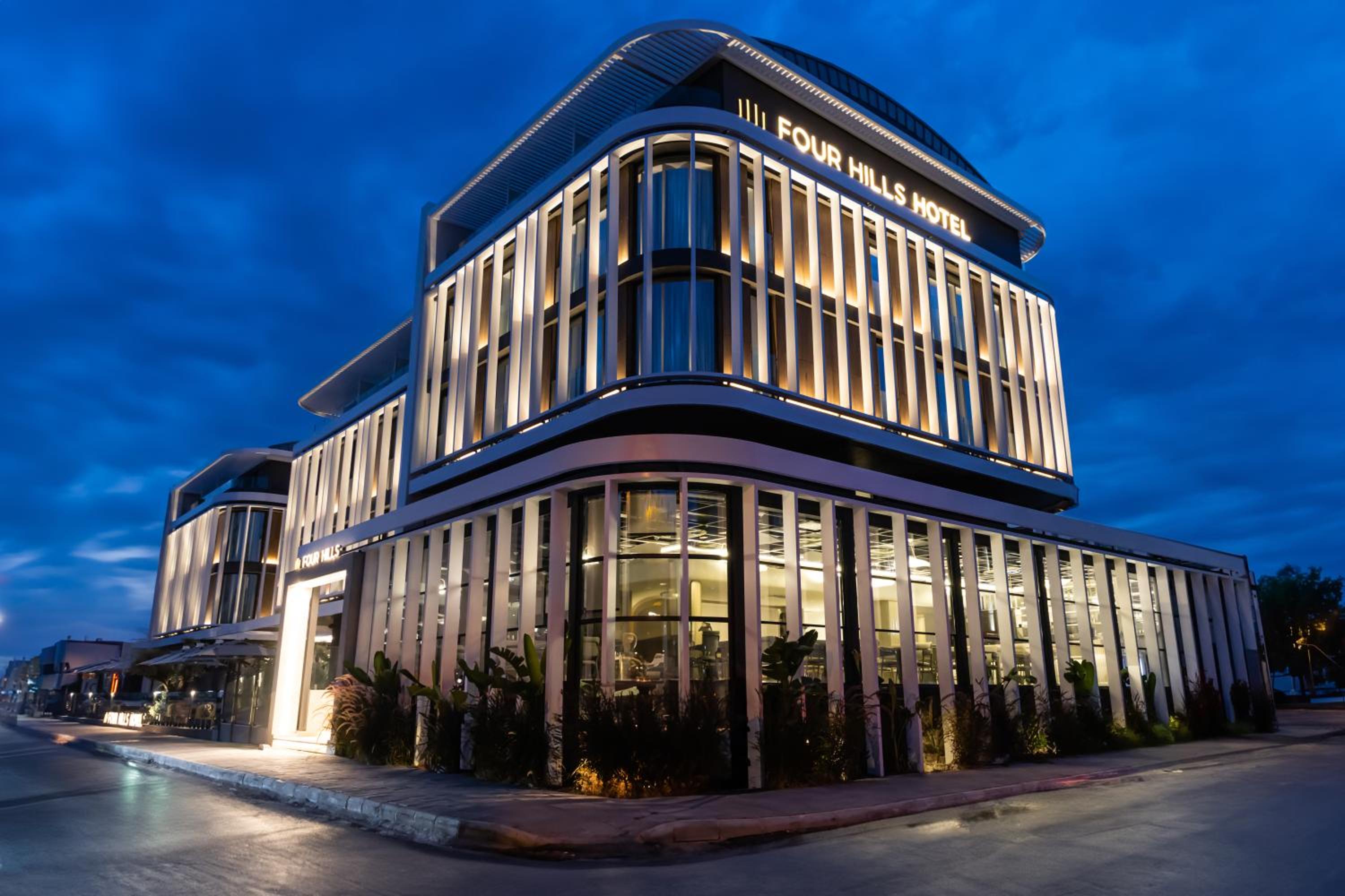 FOUR HILLS HOTEL - Image 20