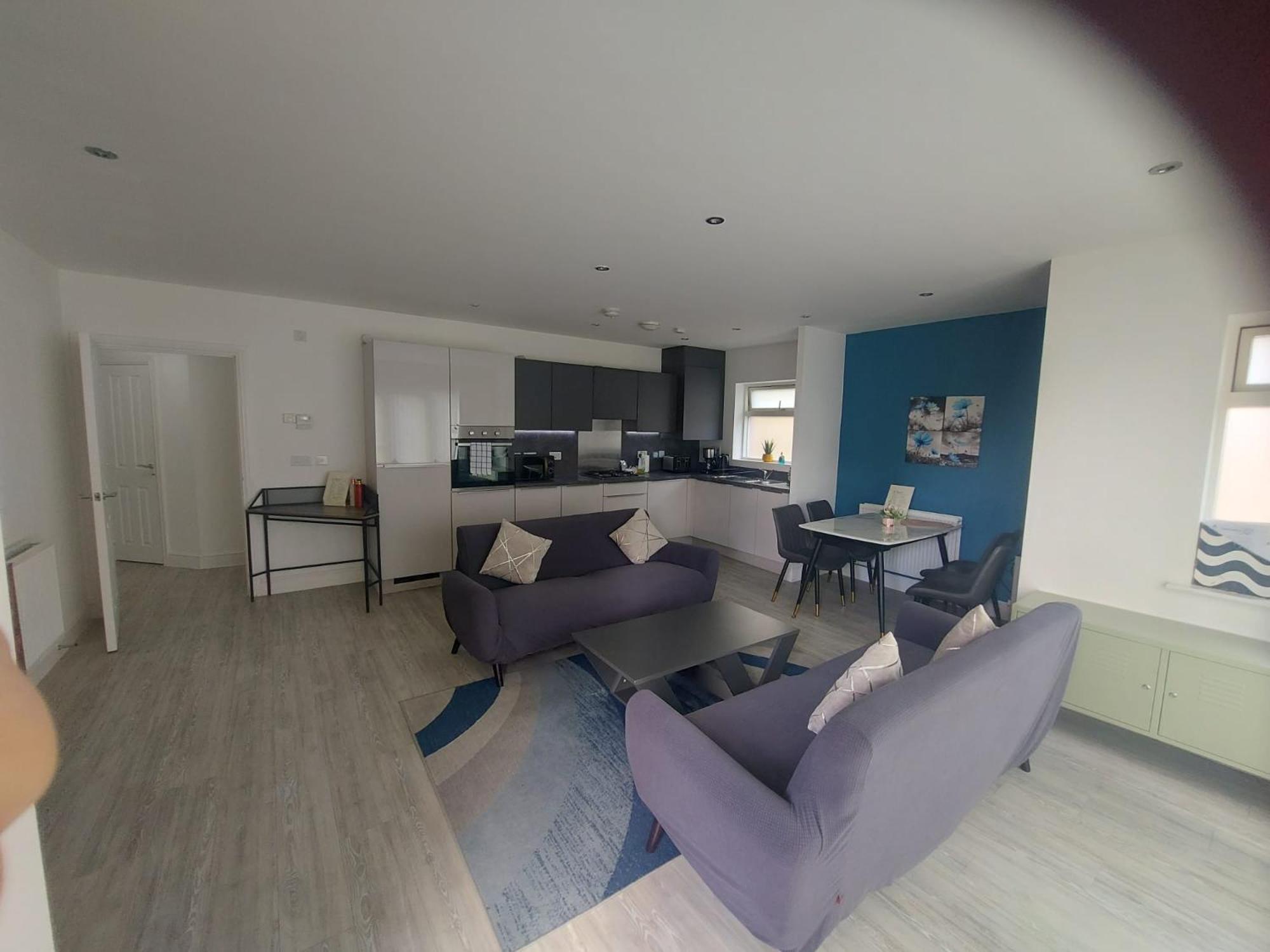 Luxury 2Bedroom - 2Bath - Prime location - Patio
