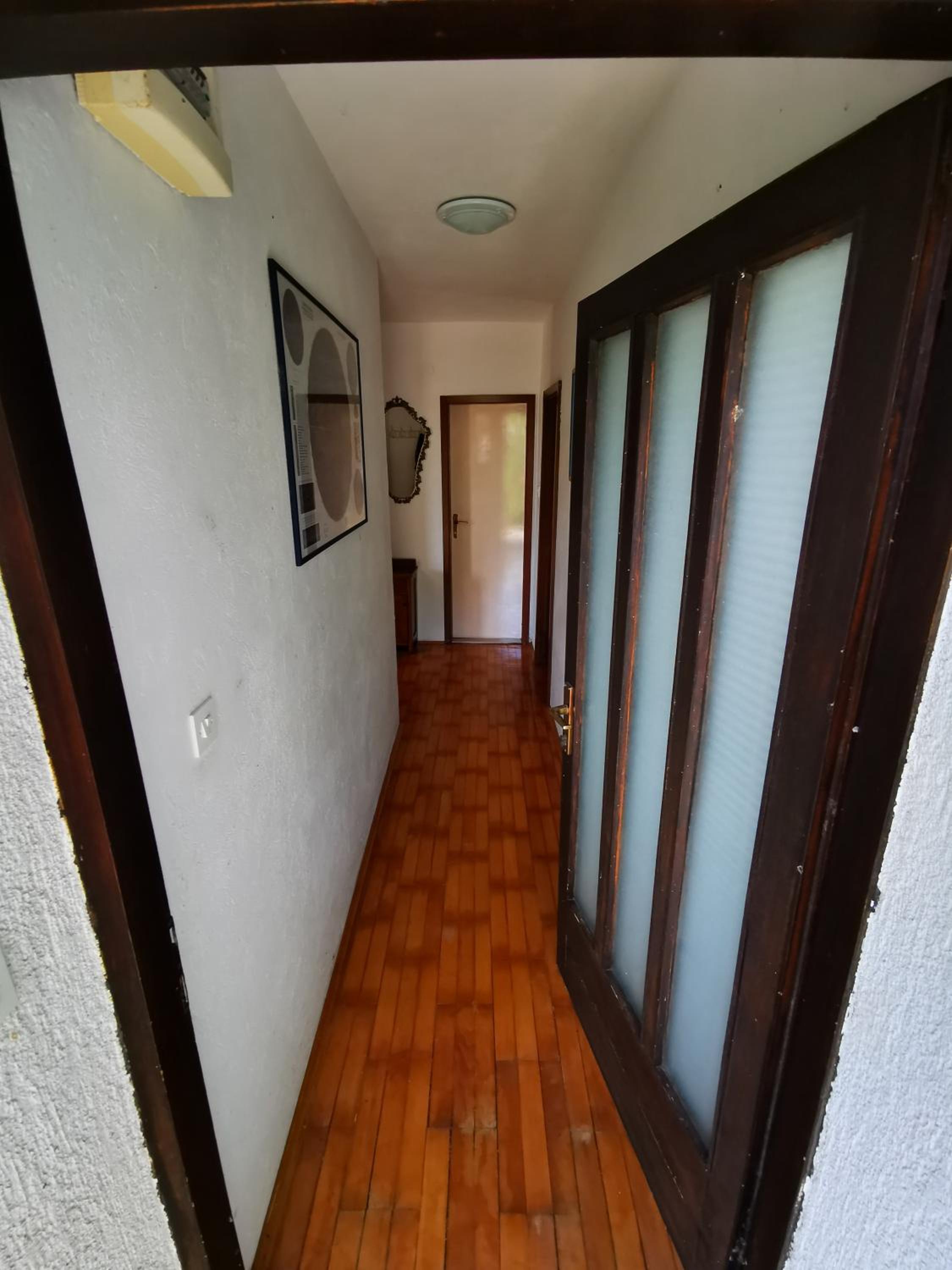 Vikendica Podgrađe