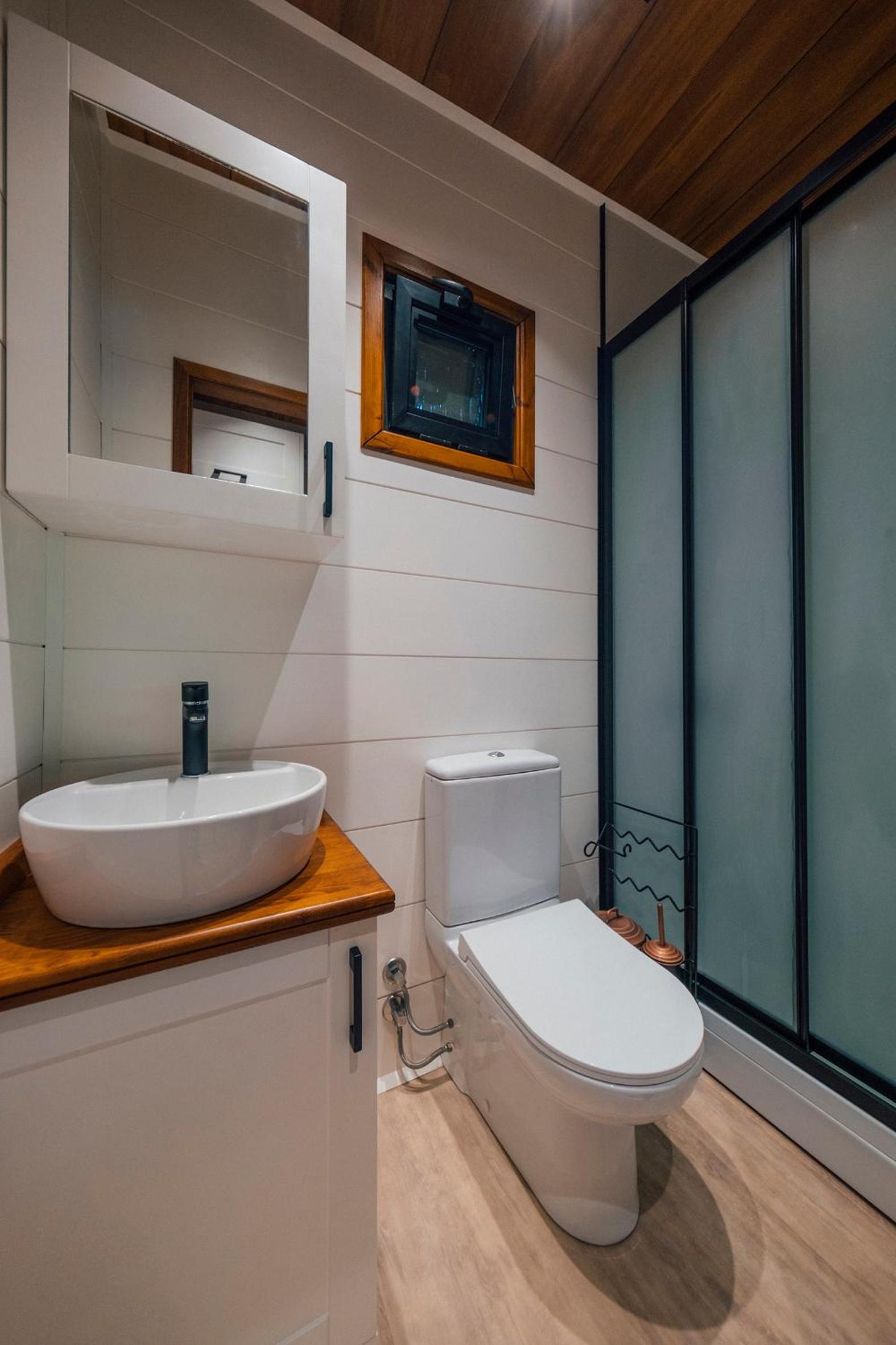Feronia Suites