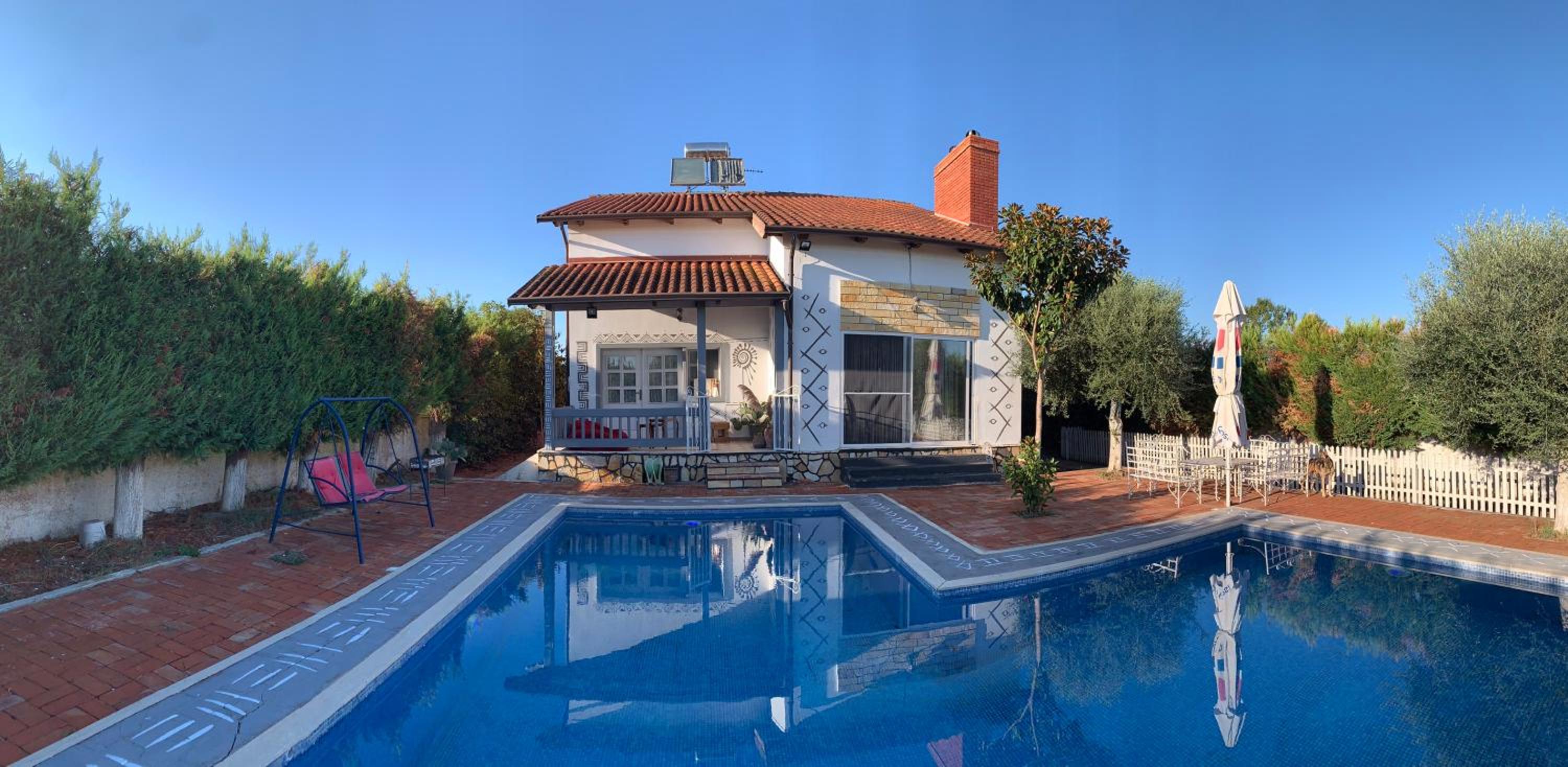 Nuru Villa