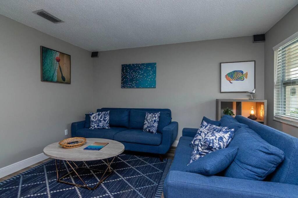 Spanish Villa Suite 52 - Damage Free & Across the Street from White Sand Beaches of Indian Rocks Beach! view 4