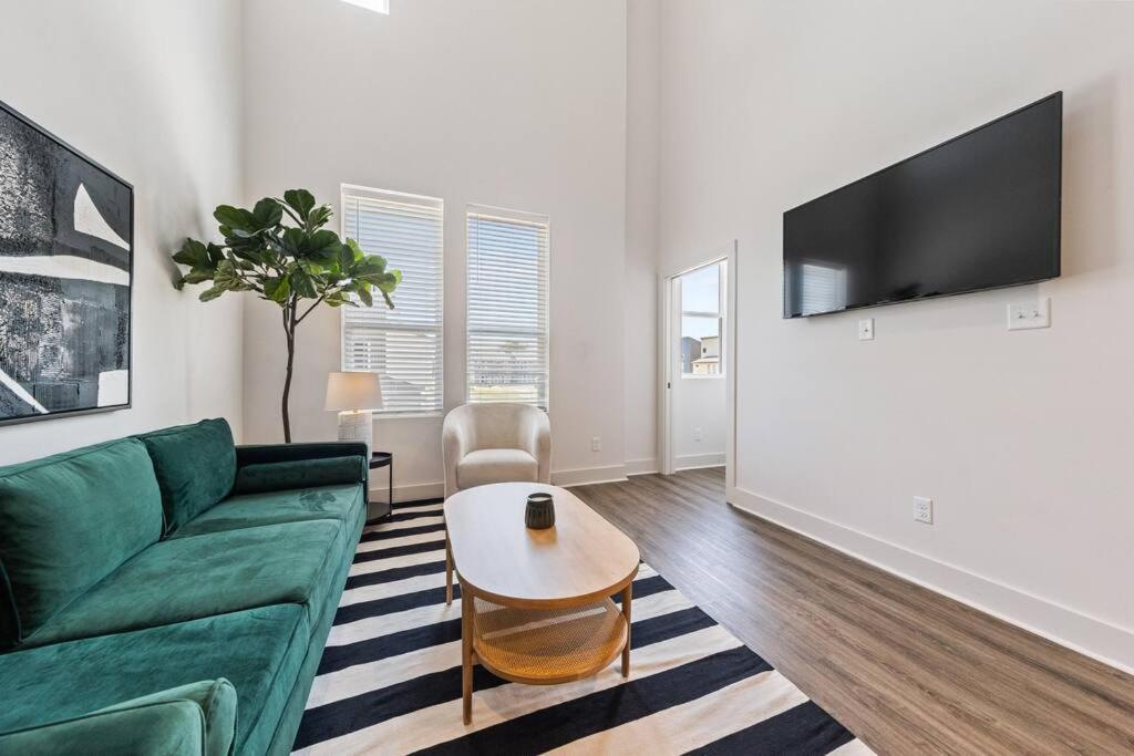 Gumbo House-Prime Location-King Bed-Fast WiFi