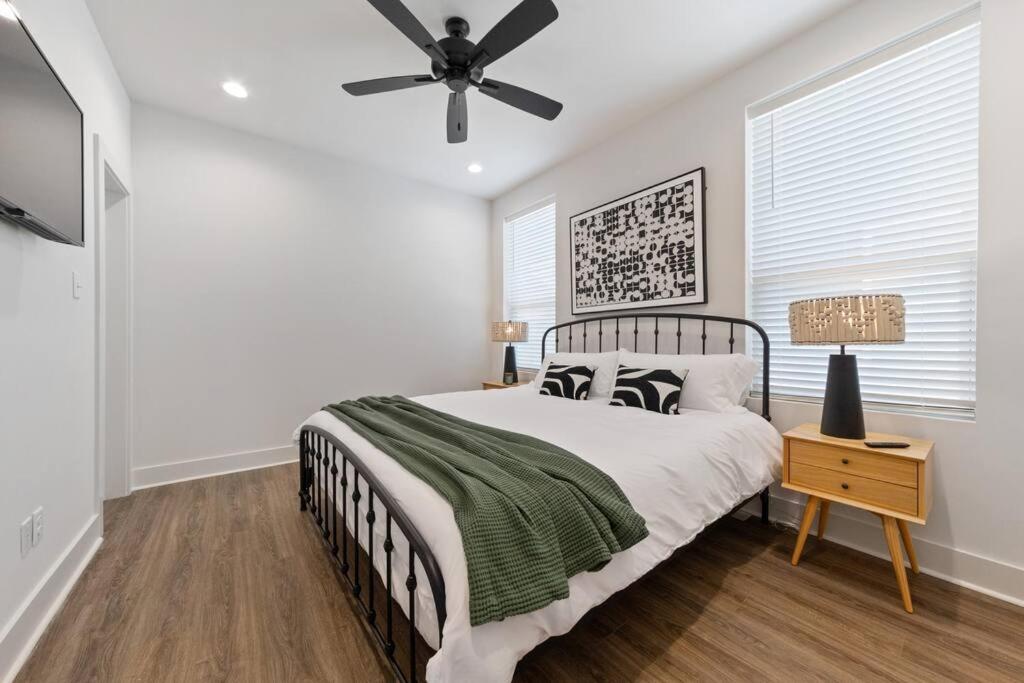 Gumbo House-Prime Location-King Bed-Fast WiFi
