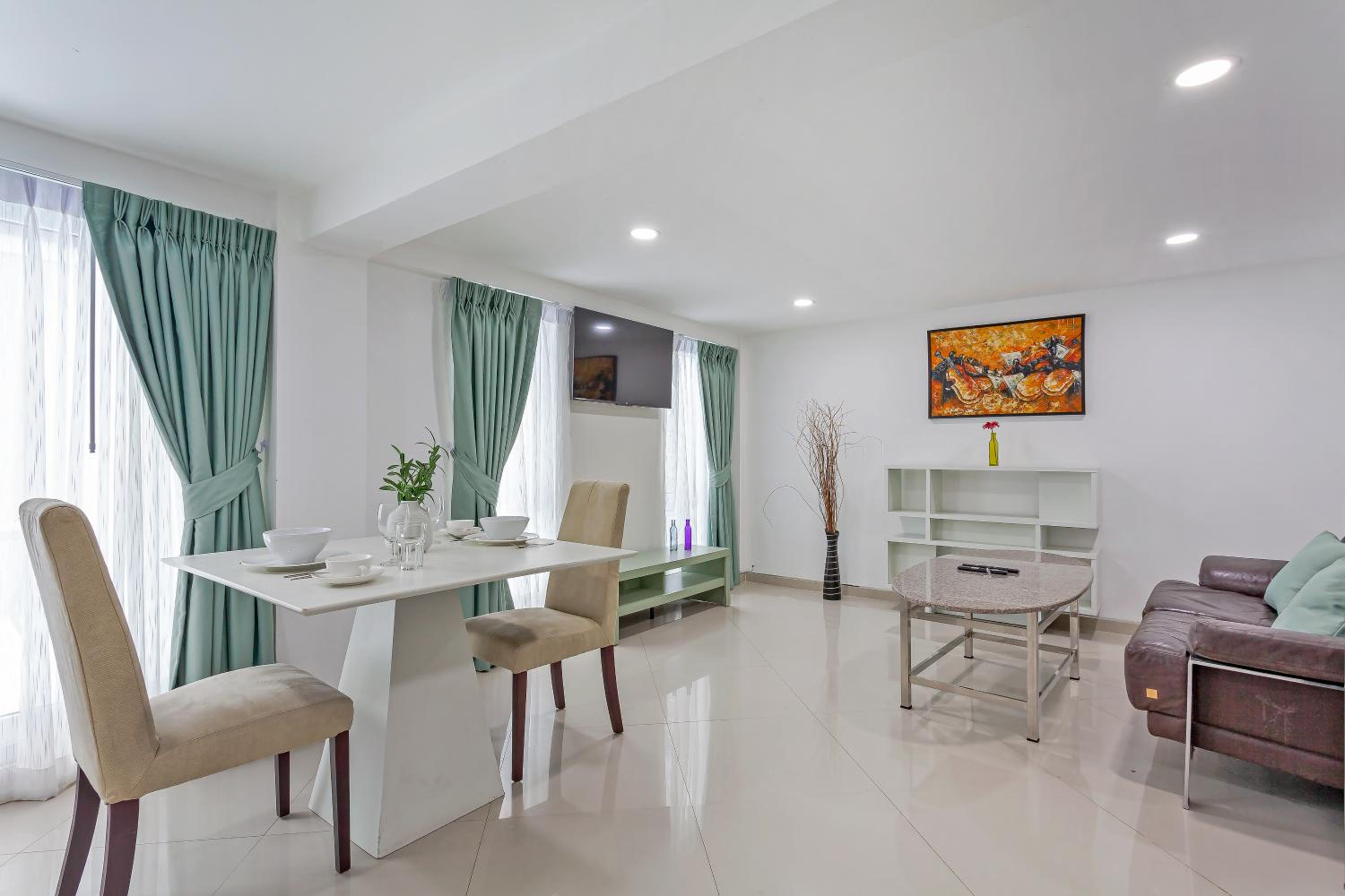 Grosvenor House - On the Phra Tamnak Hill