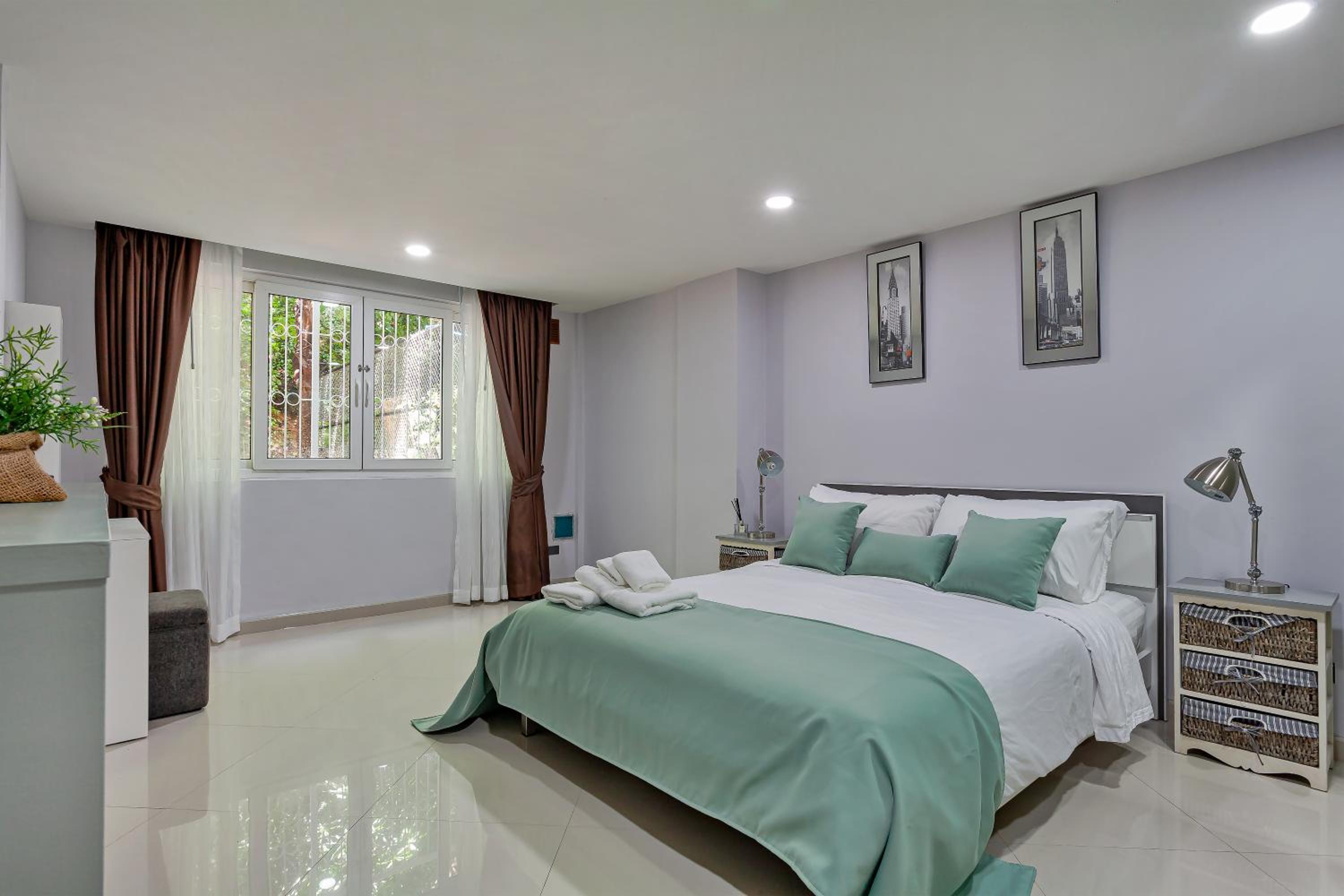 Grosvenor House - On the Phra Tamnak Hill