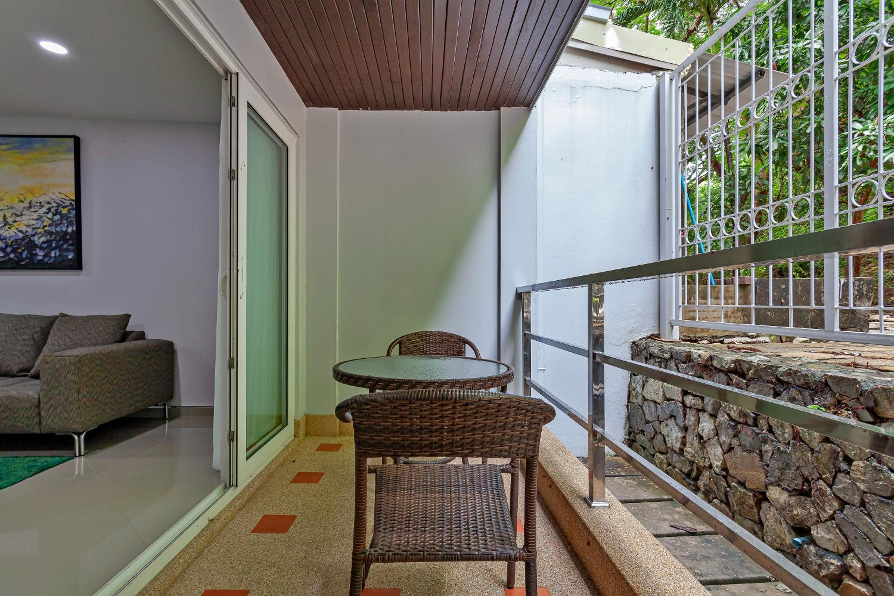 Grosvenor House - On the Phra Tamnak Hill