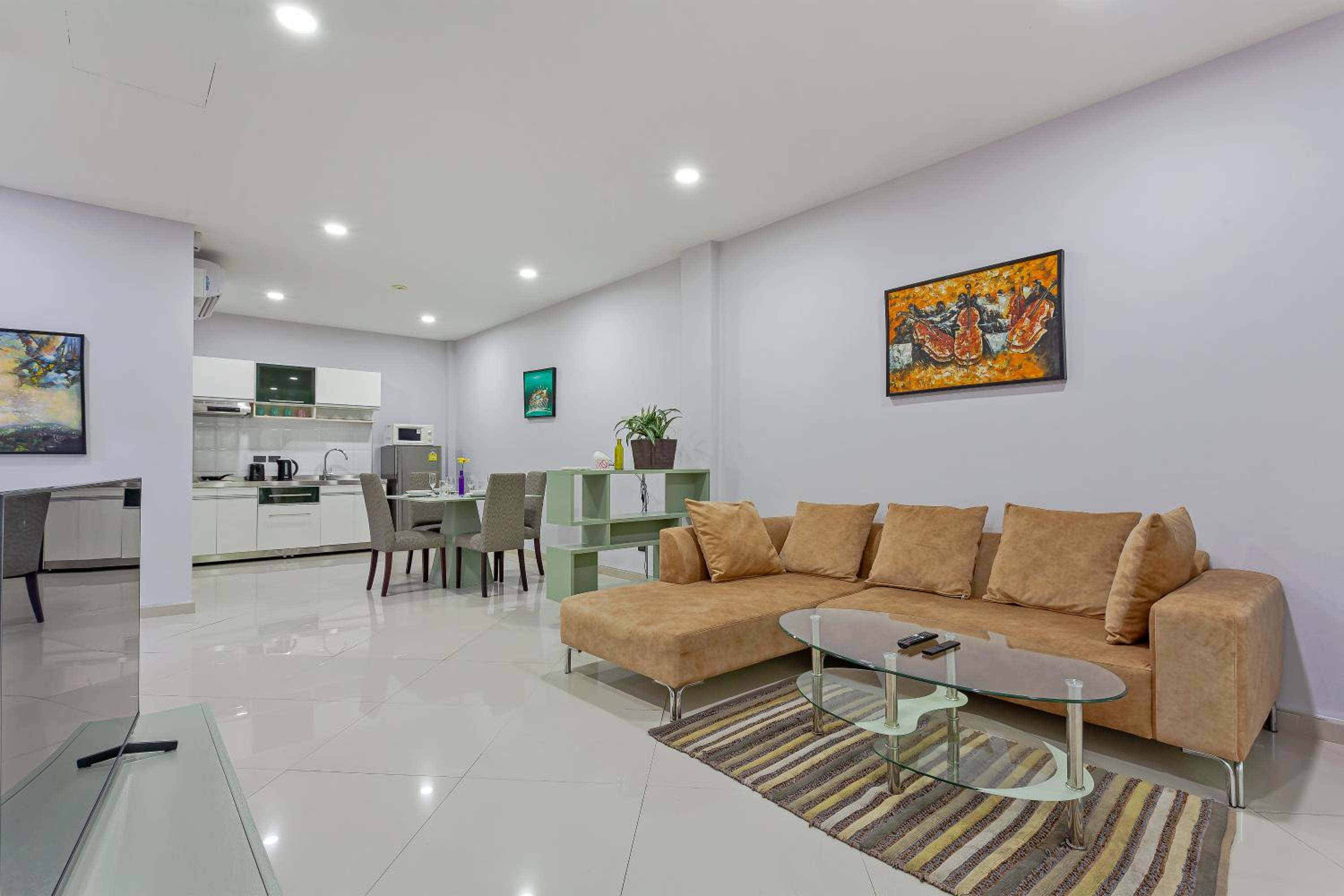 Grosvenor House - On the Phra Tamnak Hill