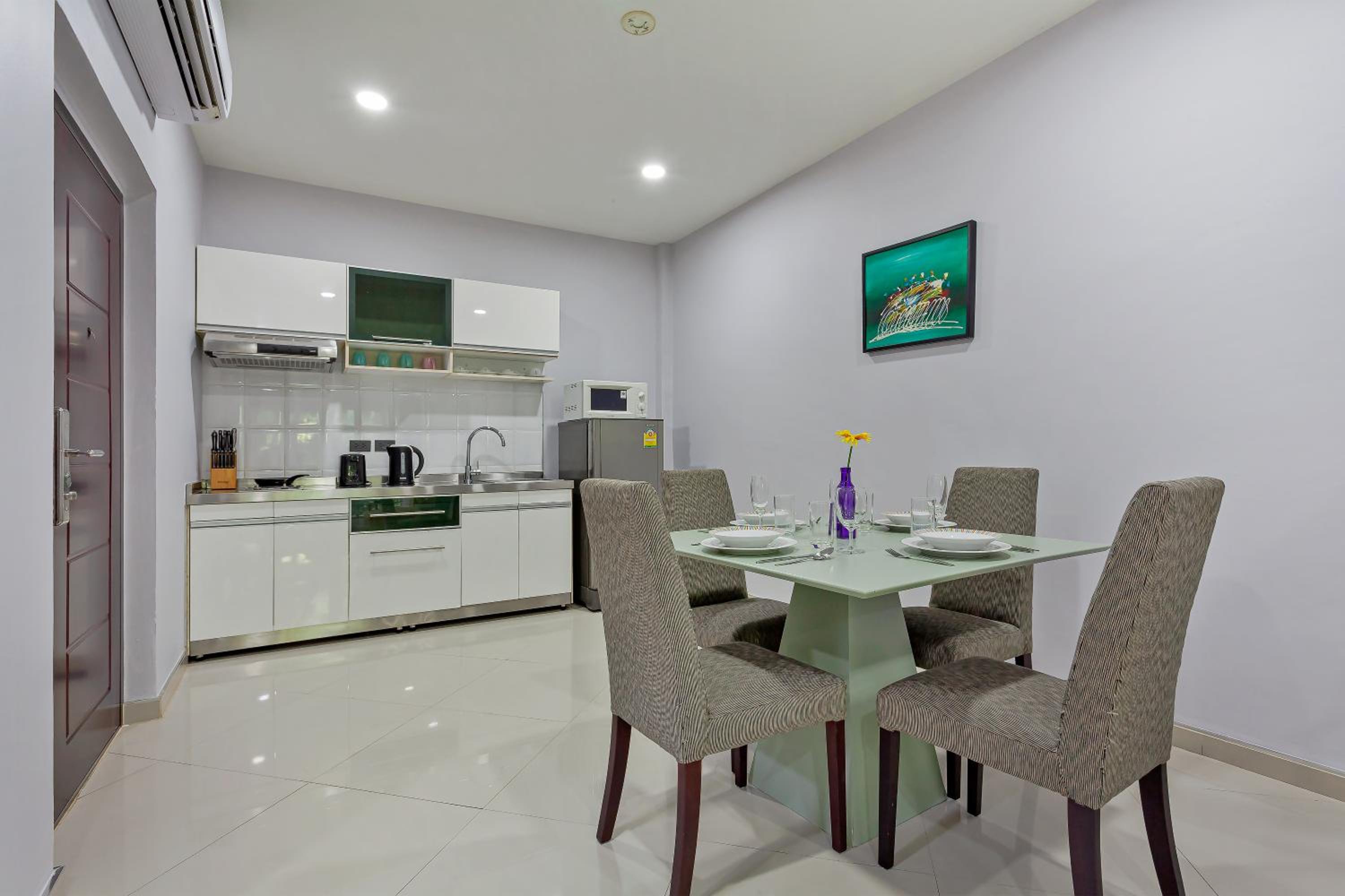 Grosvenor House - On the Phra Tamnak Hill