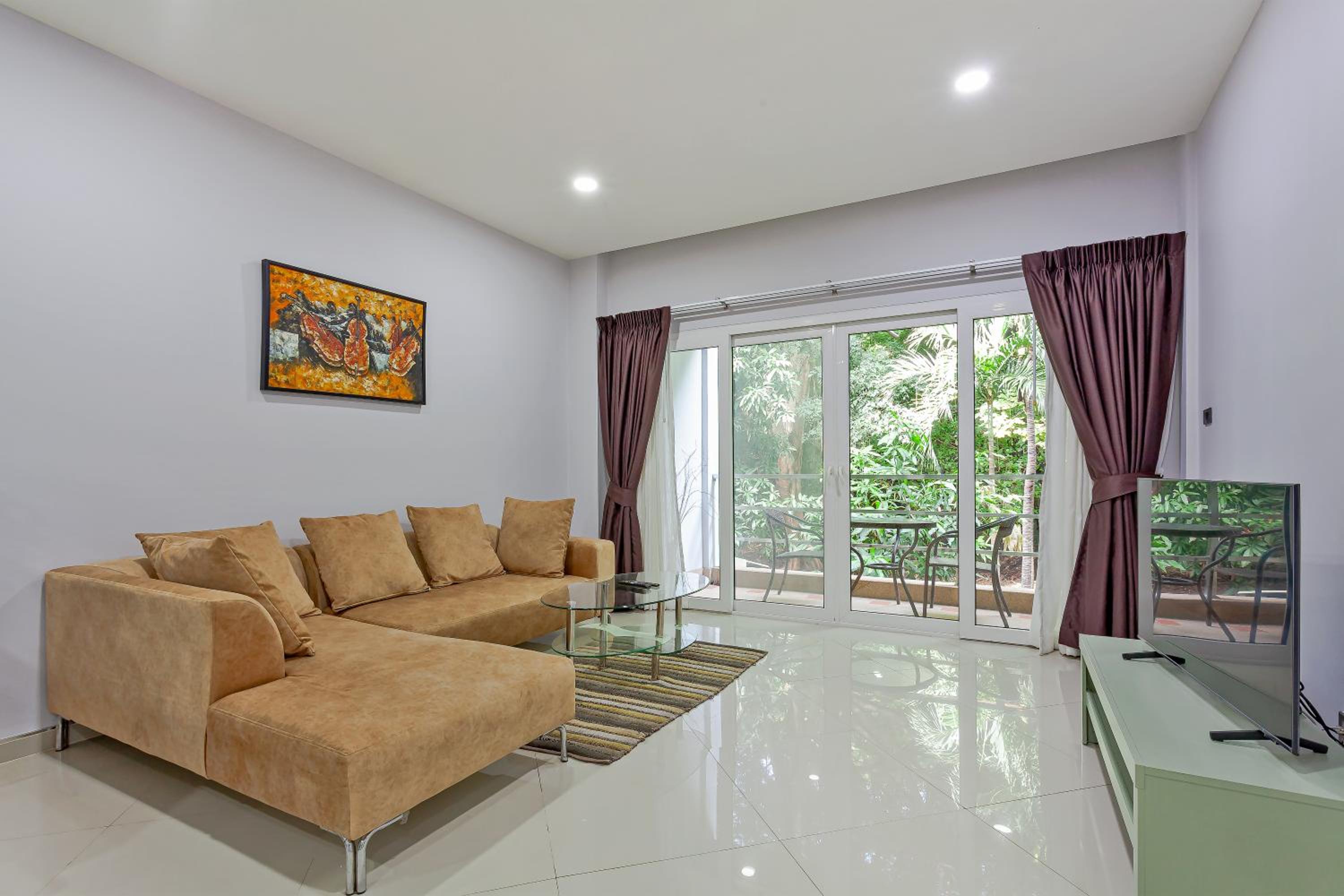 Grosvenor House - On the Phra Tamnak Hill