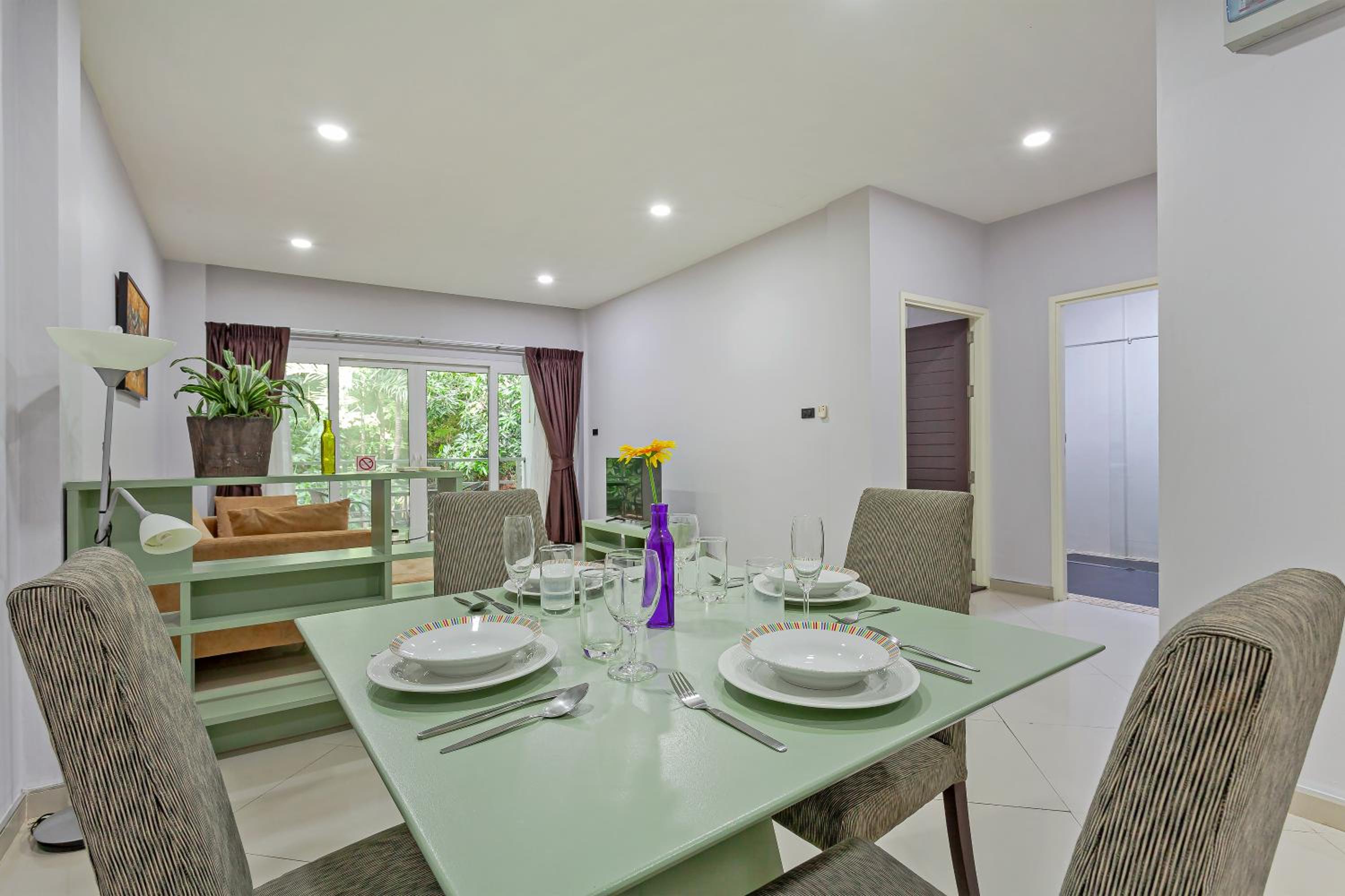 Grosvenor House - On the Phra Tamnak Hill