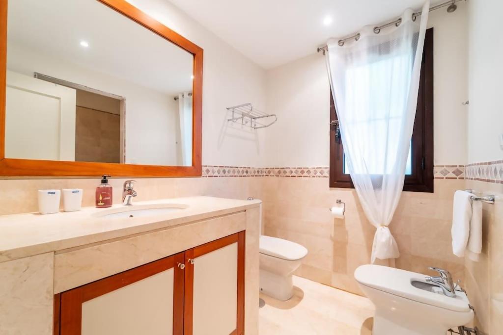 Elegant 3-Bedroom Apartment in La Quinta Marbella