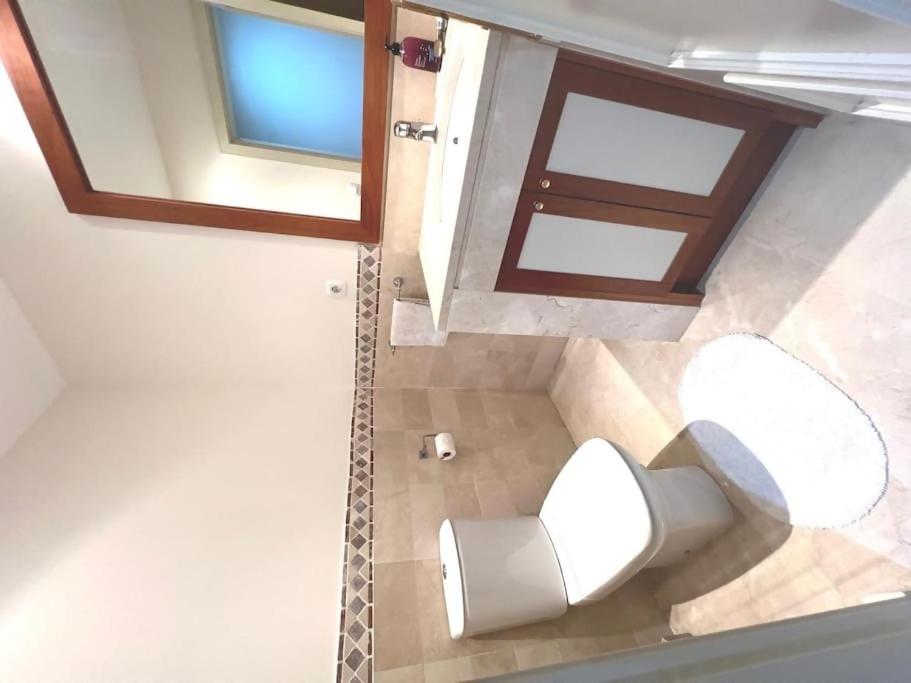 Elegant 3-Bedroom Apartment in La Quinta Marbella