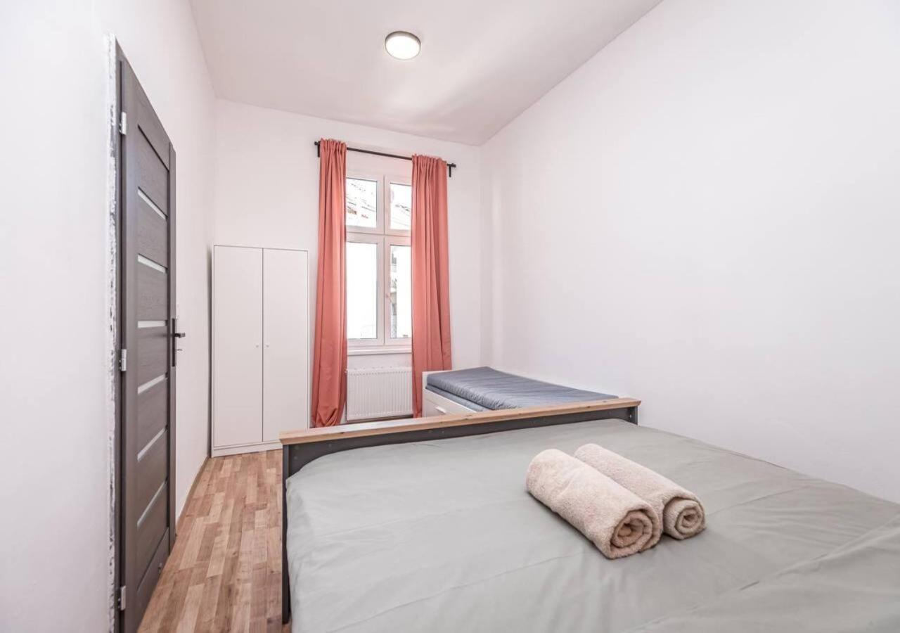 Elegance Apartments