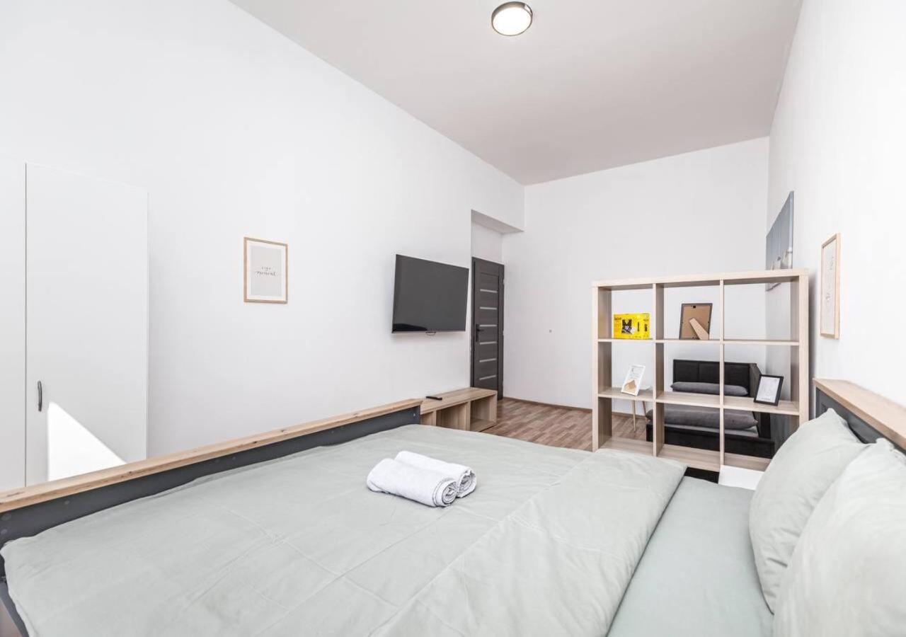 Elegance Apartments