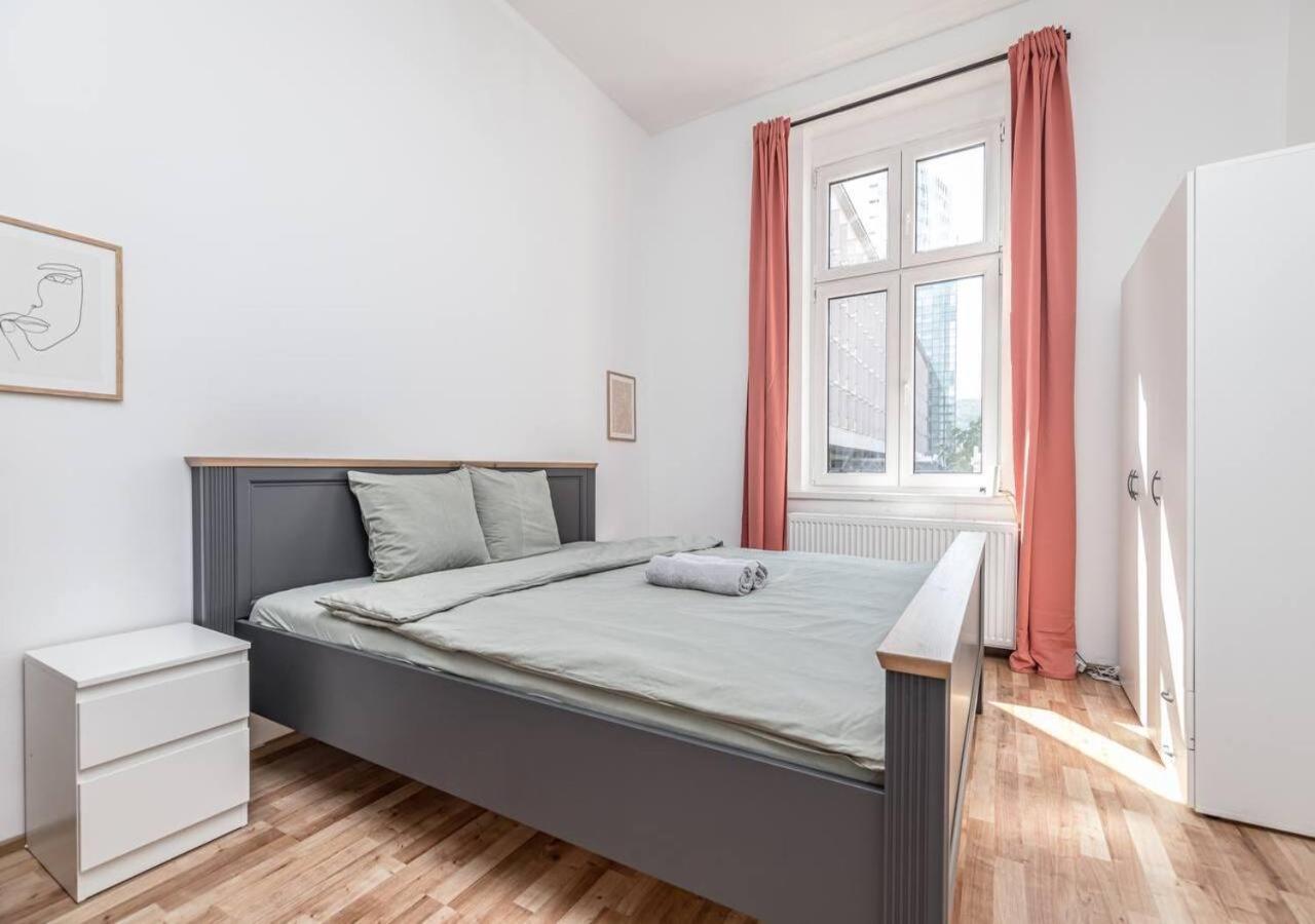 Elegance Apartments
