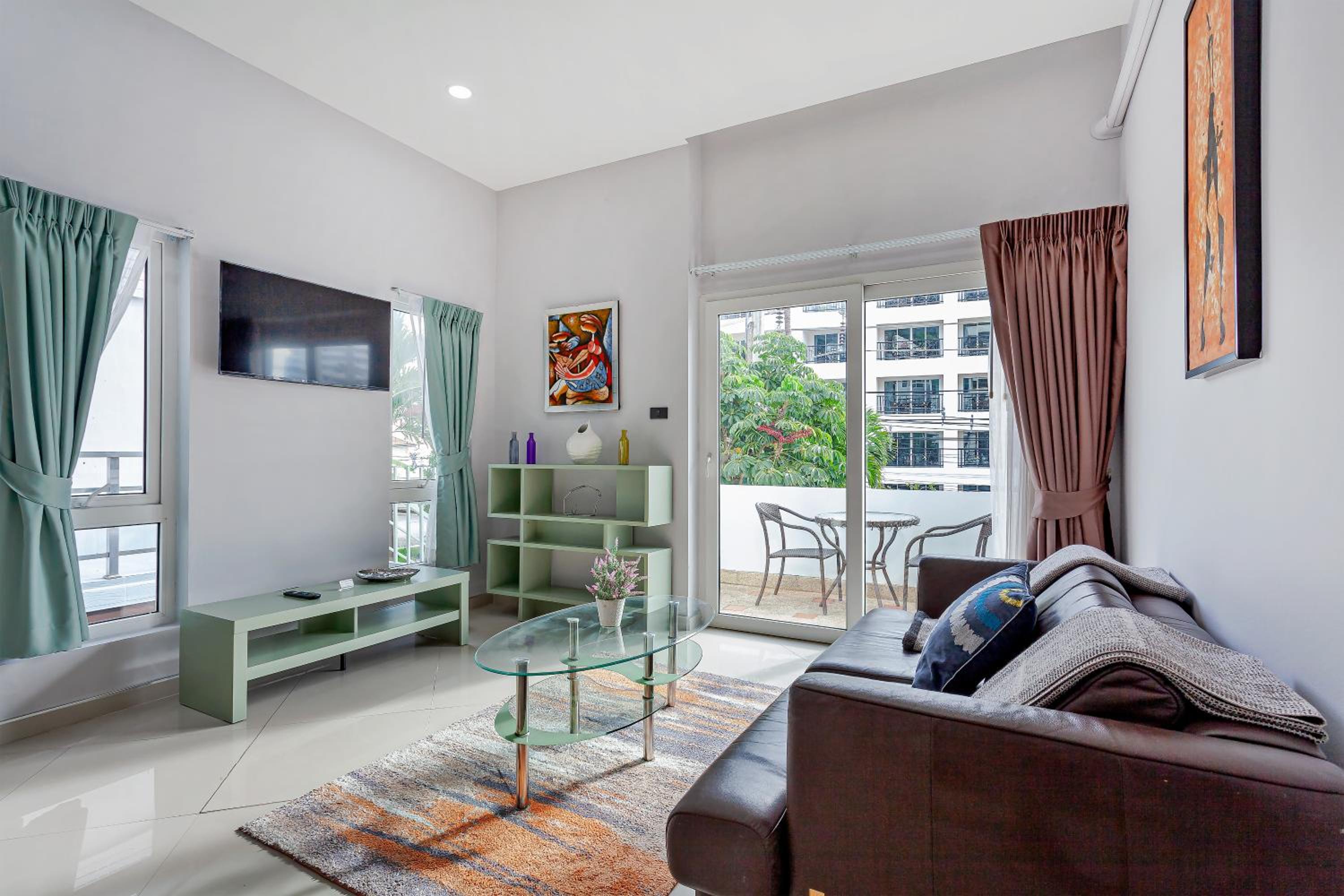 Grosvenor House - On the Phra Tamnak Hill