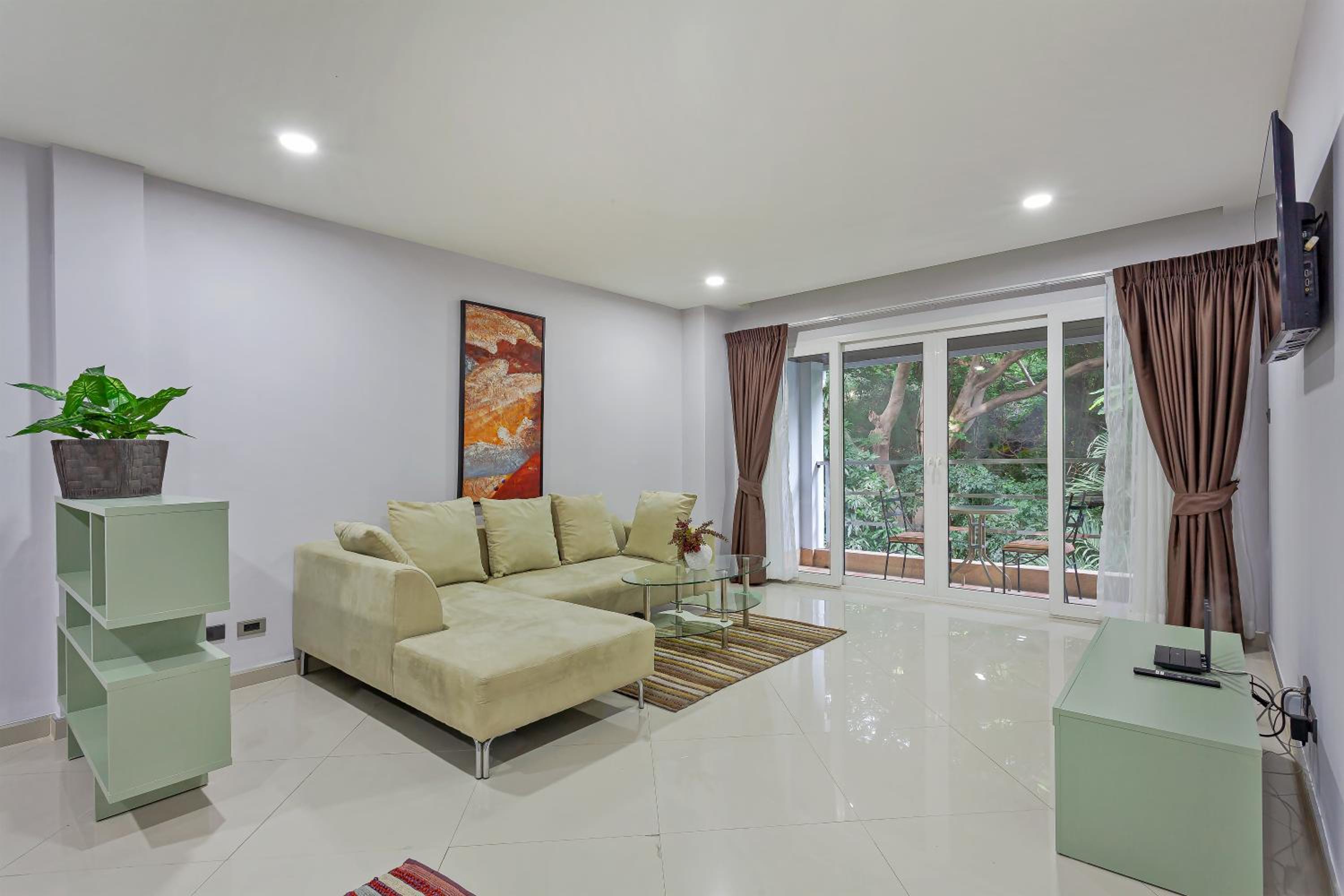 Grosvenor House - On the Phra Tamnak Hill